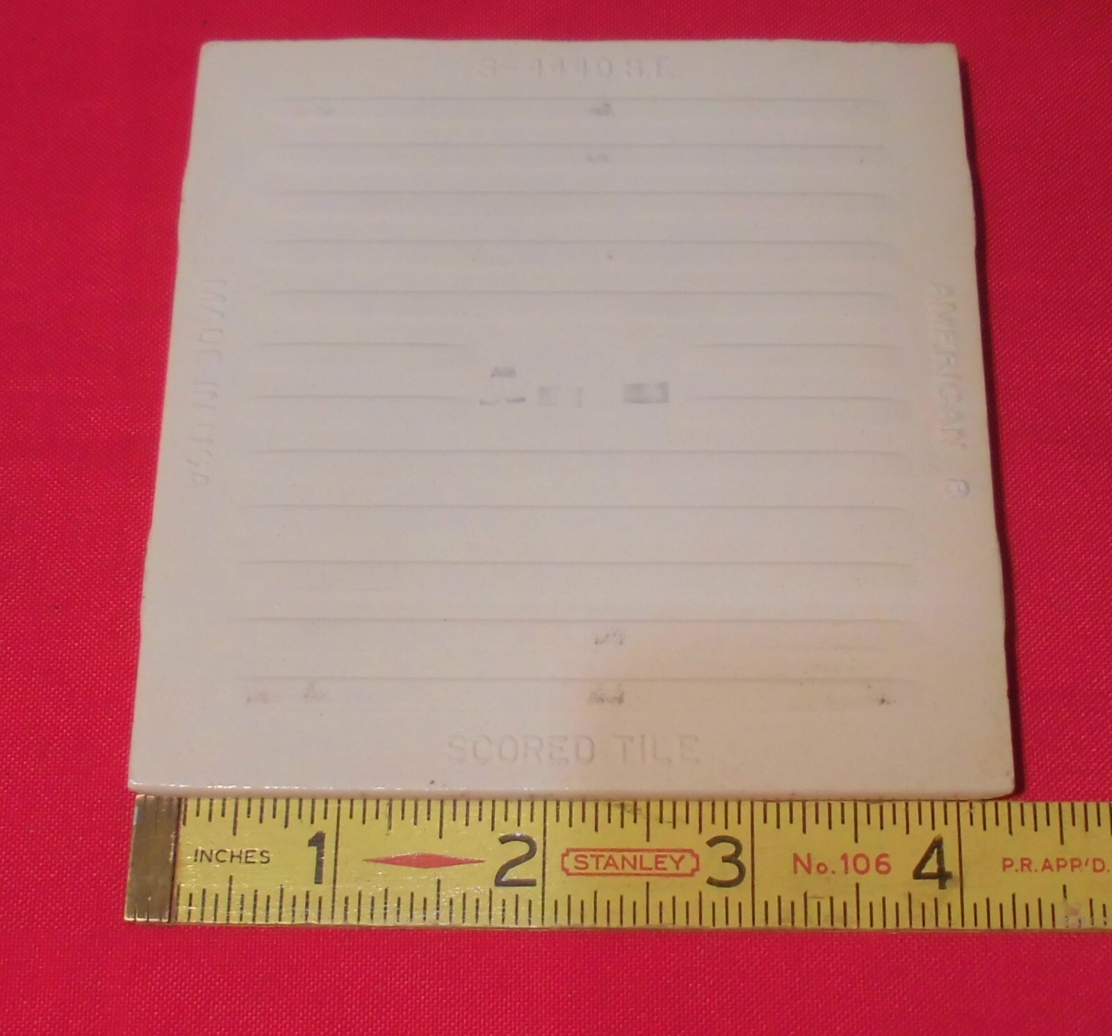 1 pc. *Crystalline Buckwheat* 4-1/4″ Ceramic Bullnose Tile by American Olean NOS