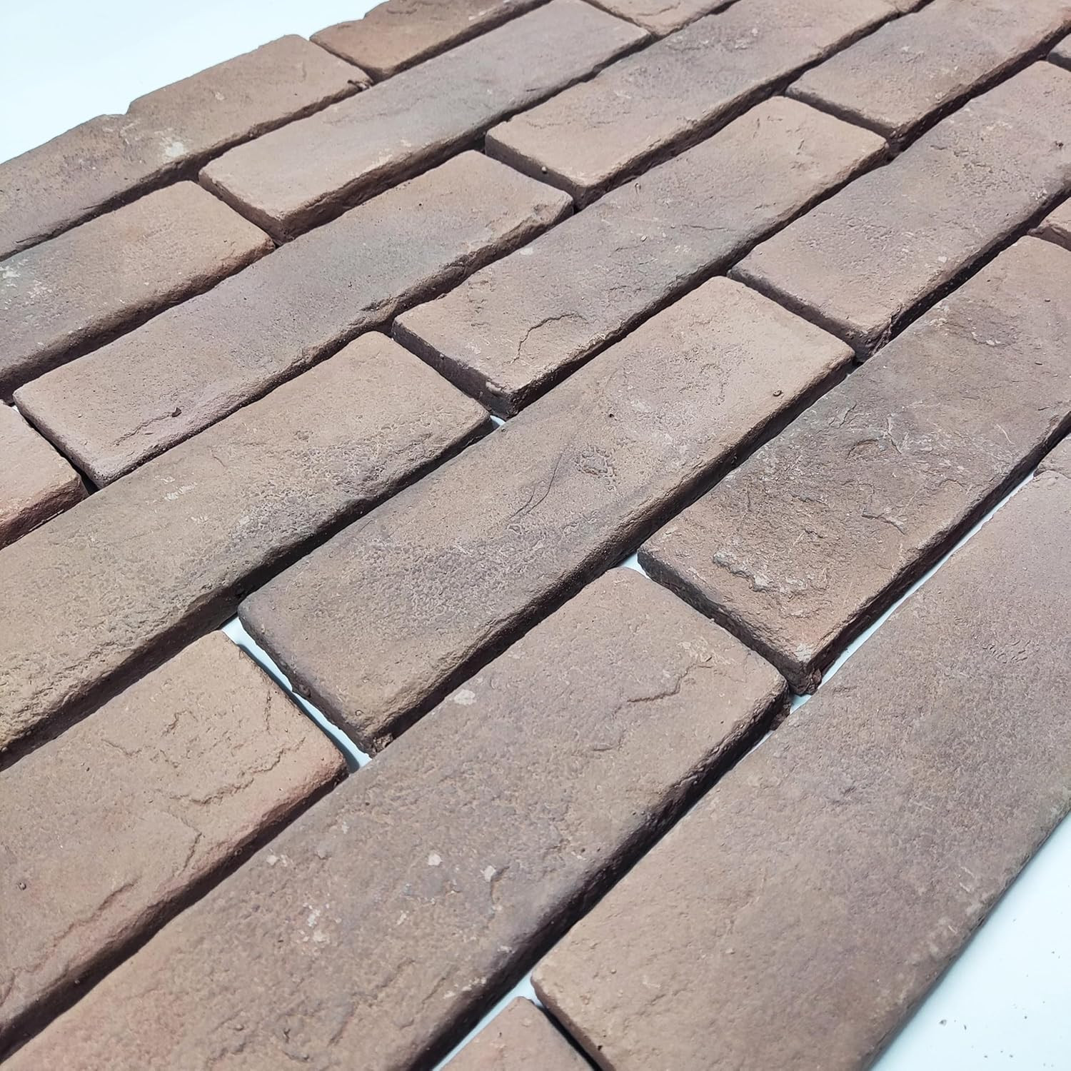 Brown Thin Wall Brick Veneers, 20 Pcs, 2.4″ x 7.9″ for Interior/Exterior Use