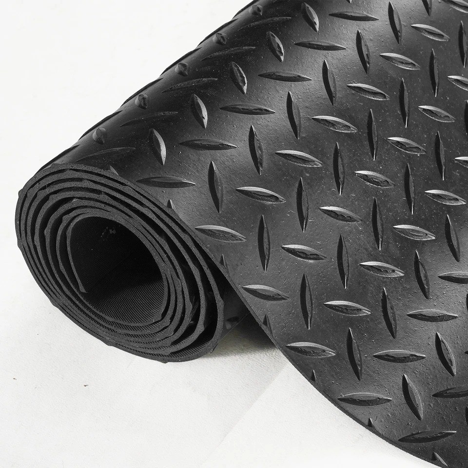Diamond-Plate Rubber Flooring Roll 3mm x 4ft x 15ft Garage Floor Mat SBR