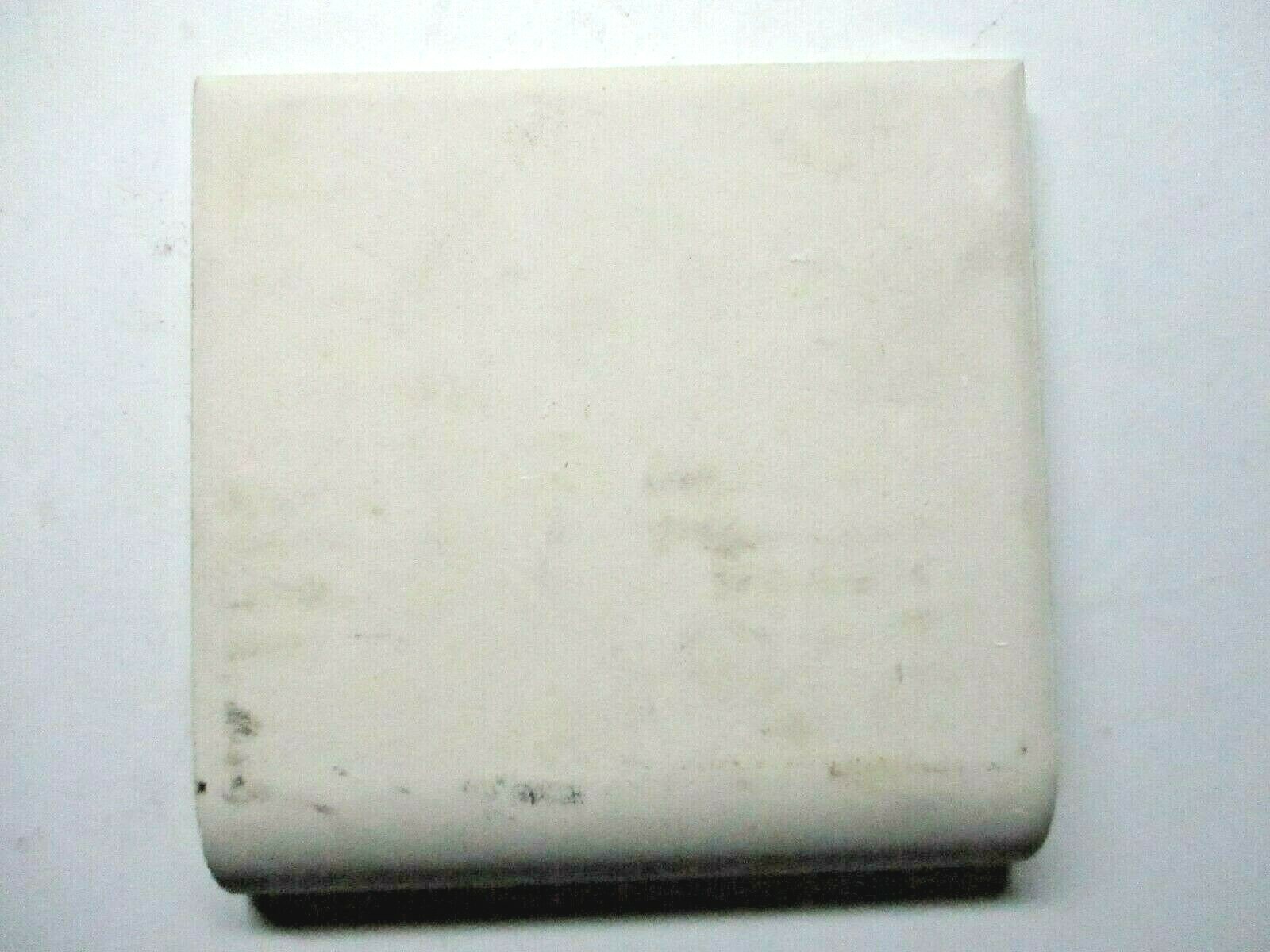 1 Cove Base Wall Tile Wheeling USA 1960 Ceramic 4-3/8″ Mottled Off White MCM Vtg