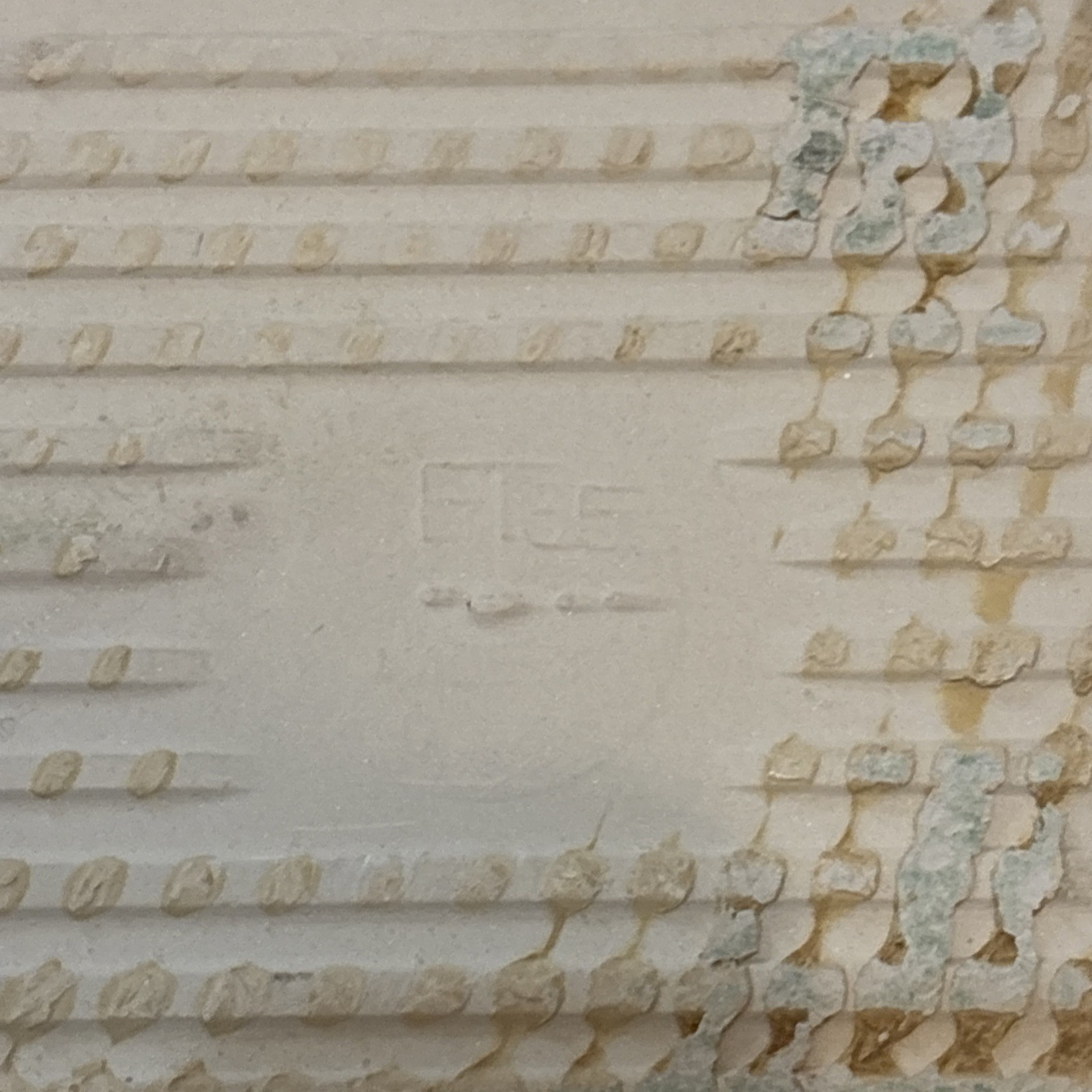 Vintage Ceramic Florida Tile Co. Bone White 4 3/8″x4 3/8″ Glossy (Light Beige)