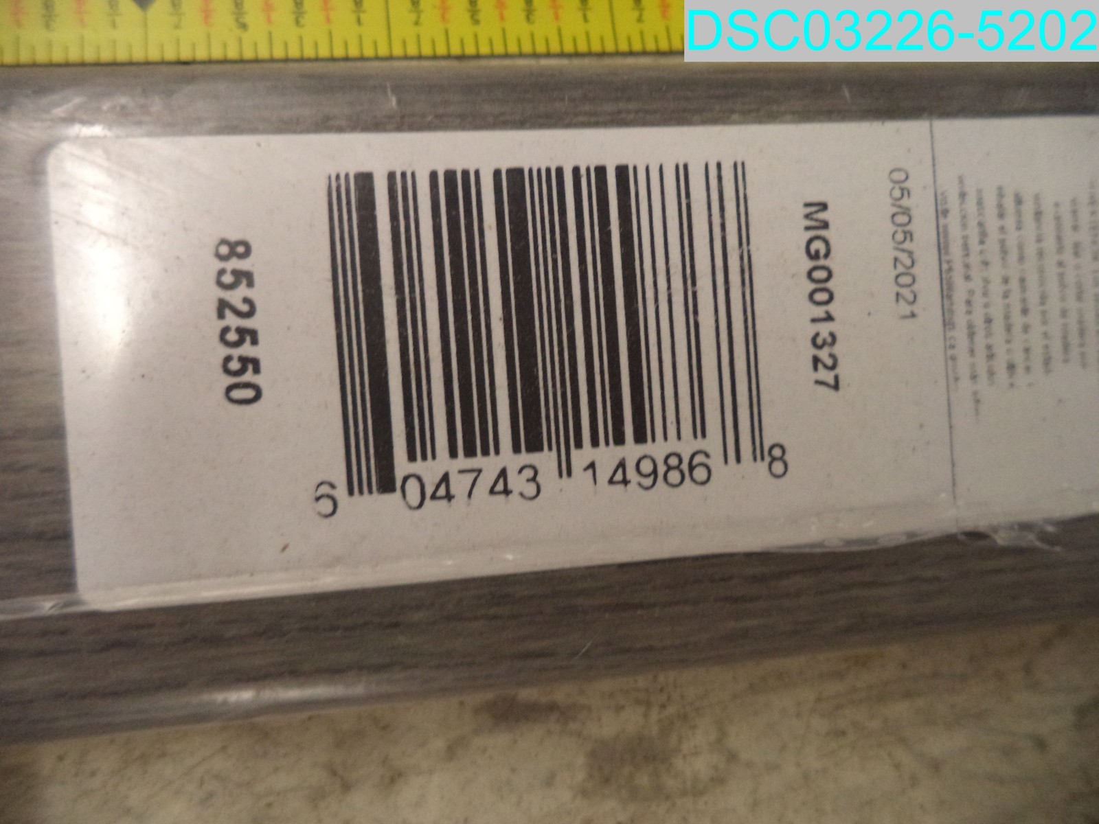 DAMAGED MG01327 Simple Solutions Laminate Stair Nose Molding 78-3/4″ L