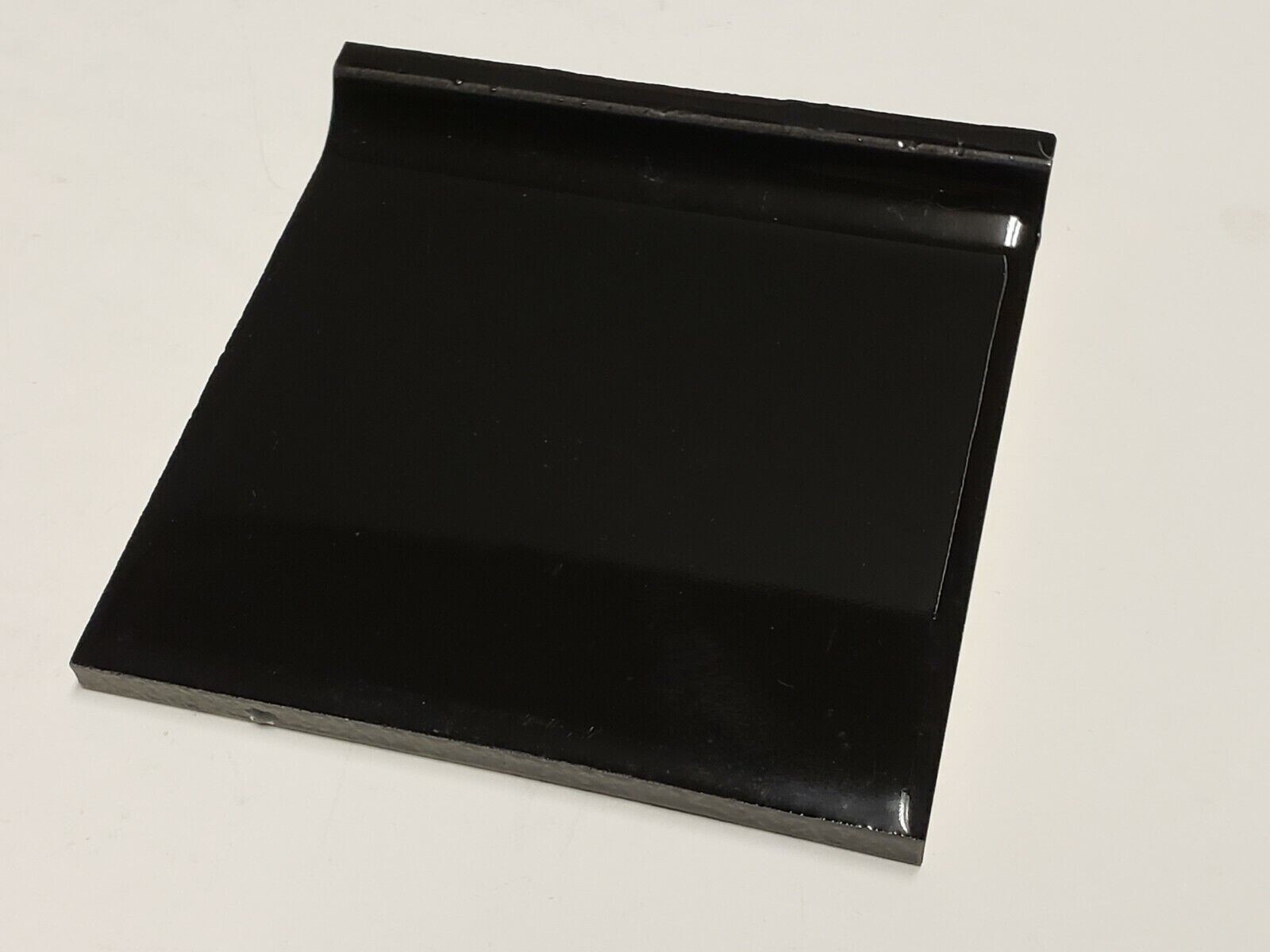 Vtg 1 pc ATCO Ceramic Cove Edge Tile – Glossy Black 4 1/4″ sq.
