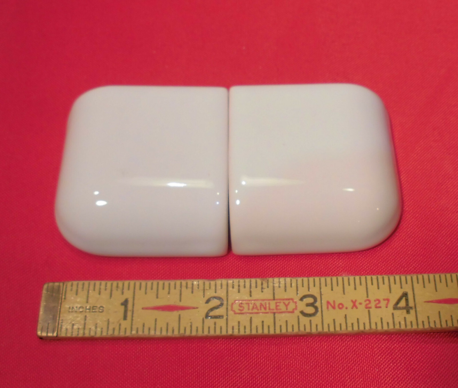 2 pcs. *Glossy Ice White* 2″ X 2″ X 5/8″ Ceramic Bullnose Radius Corner Tiles