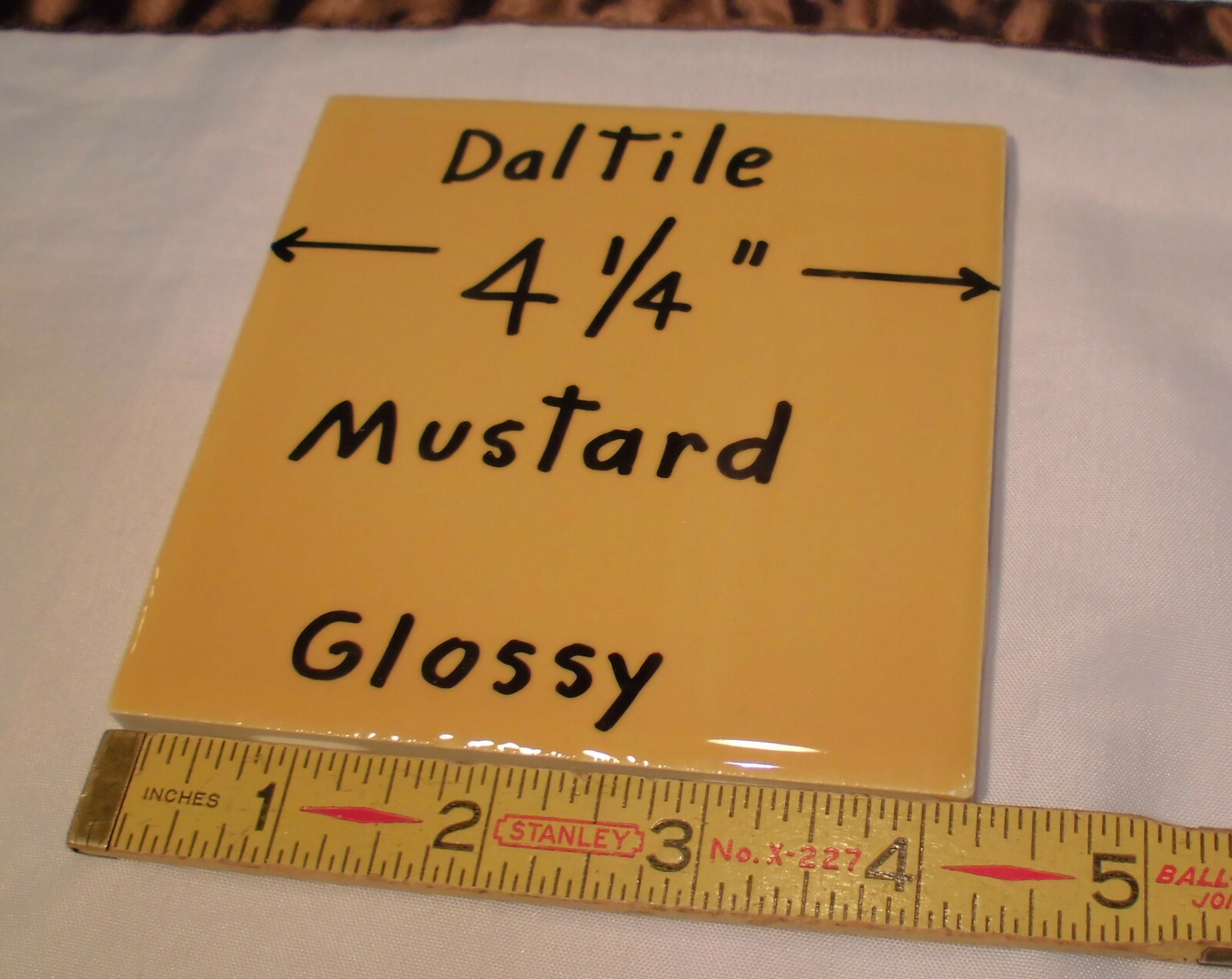 1 pc. *Mustard* Glossy Ceramic Tile by Daltile; 4-1/4″ New Stock, Yellow-Gold
