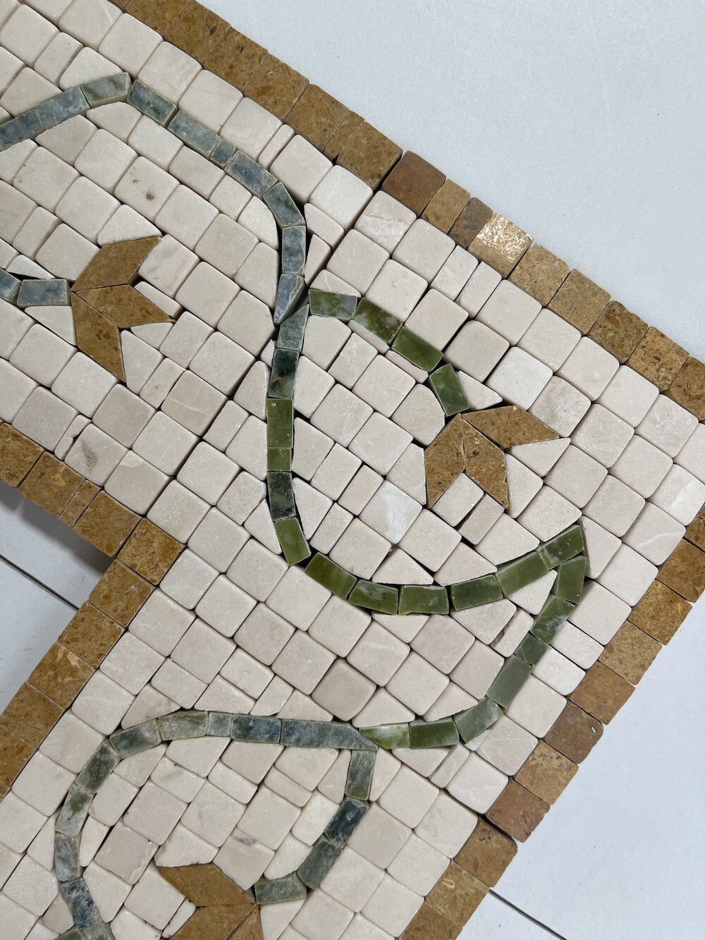 B4665T Marble Mosaic Border Listello Accent Tile Edera Antique 4×11 Tumbled
