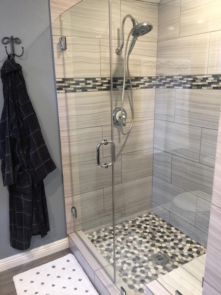 Pebble Stone Tile Valencia Cool Blend 12×12 River Rock Stone Shower Floor Wall