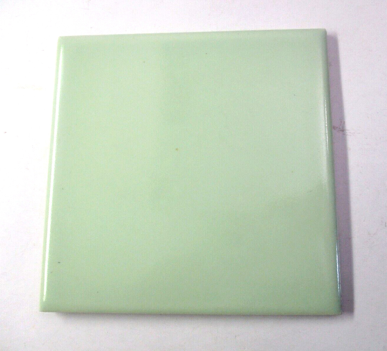 1 Wall Tile Atco USA 4-3/8″ Gloss Light Pastel Green Ceramic 1950s Retro Vtg MCM