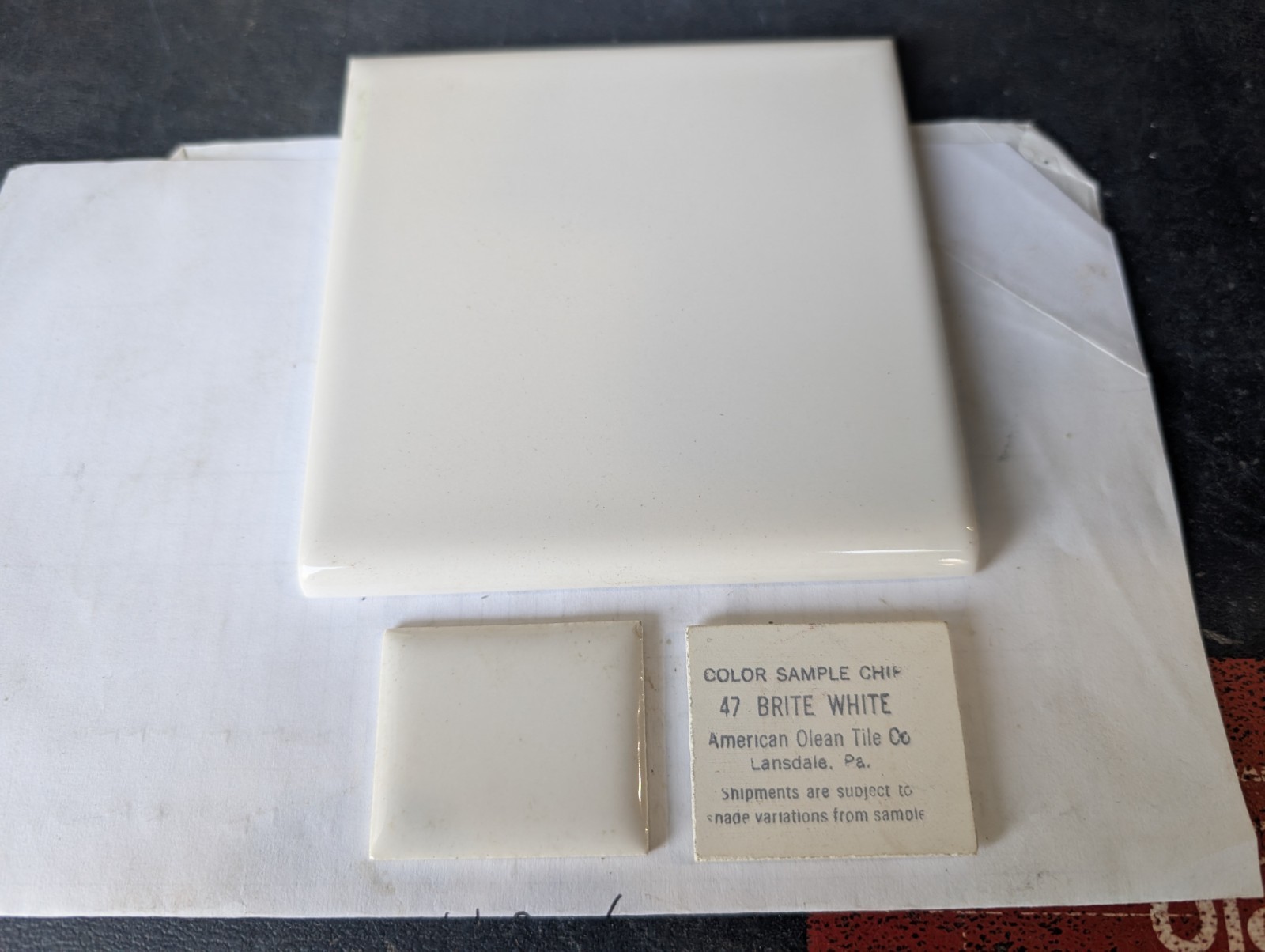 2 pcs American Olean Gloss Brite White #47 S4449 Tile Thin set Bullnose 4-1/4″