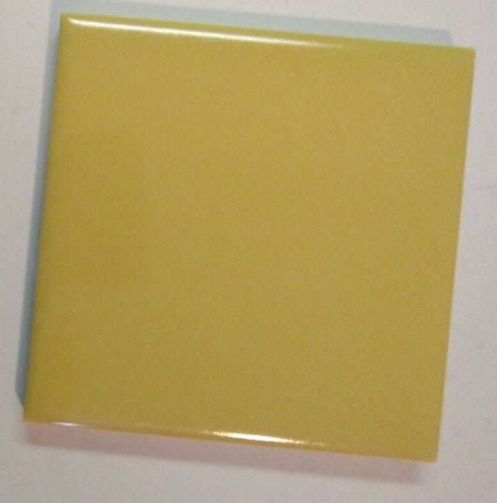 1 Wall Tile Mosaic USA 4-3/8″ Square Semi Gloss Mustard Yellow Ceramic 1950 Vtg