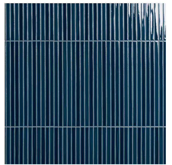Vistaio Sapphire Blue 5.27″ x 17.71″ Glossy Ceramic Mosaic Wall Tiles (8-Pack)
