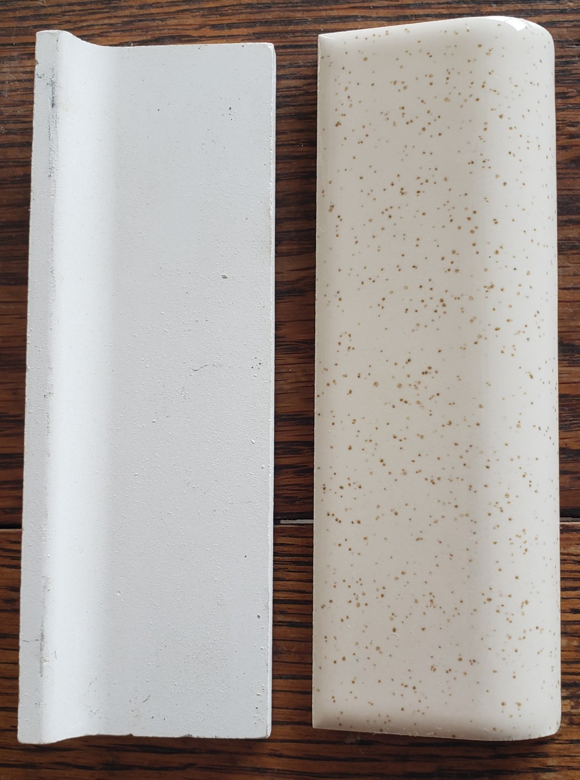 Dal-Tile wall/floor Ceramic Gloss Speckled Oatmeal/Beige, Or For Crafts.