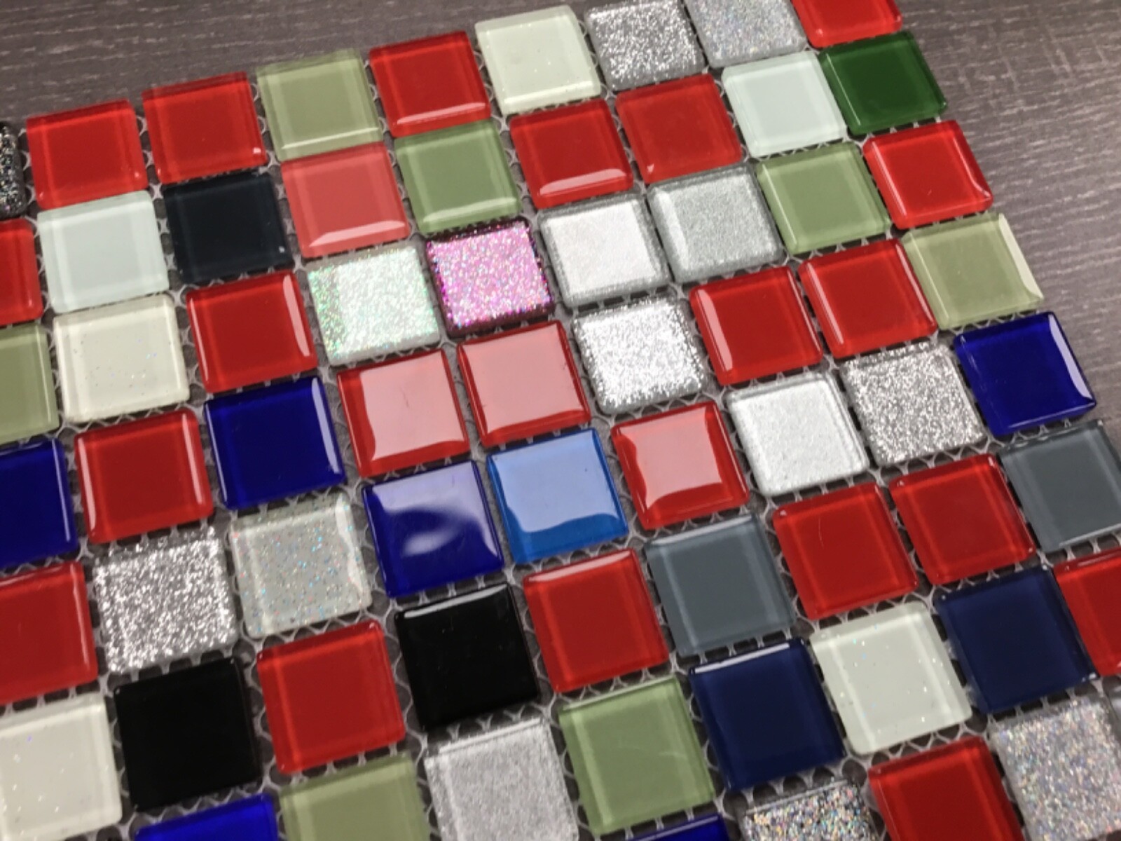 NEW Multi colored Glass ? Mosaic Wall Tiles Glazed Porcelain Floor Tile sheet