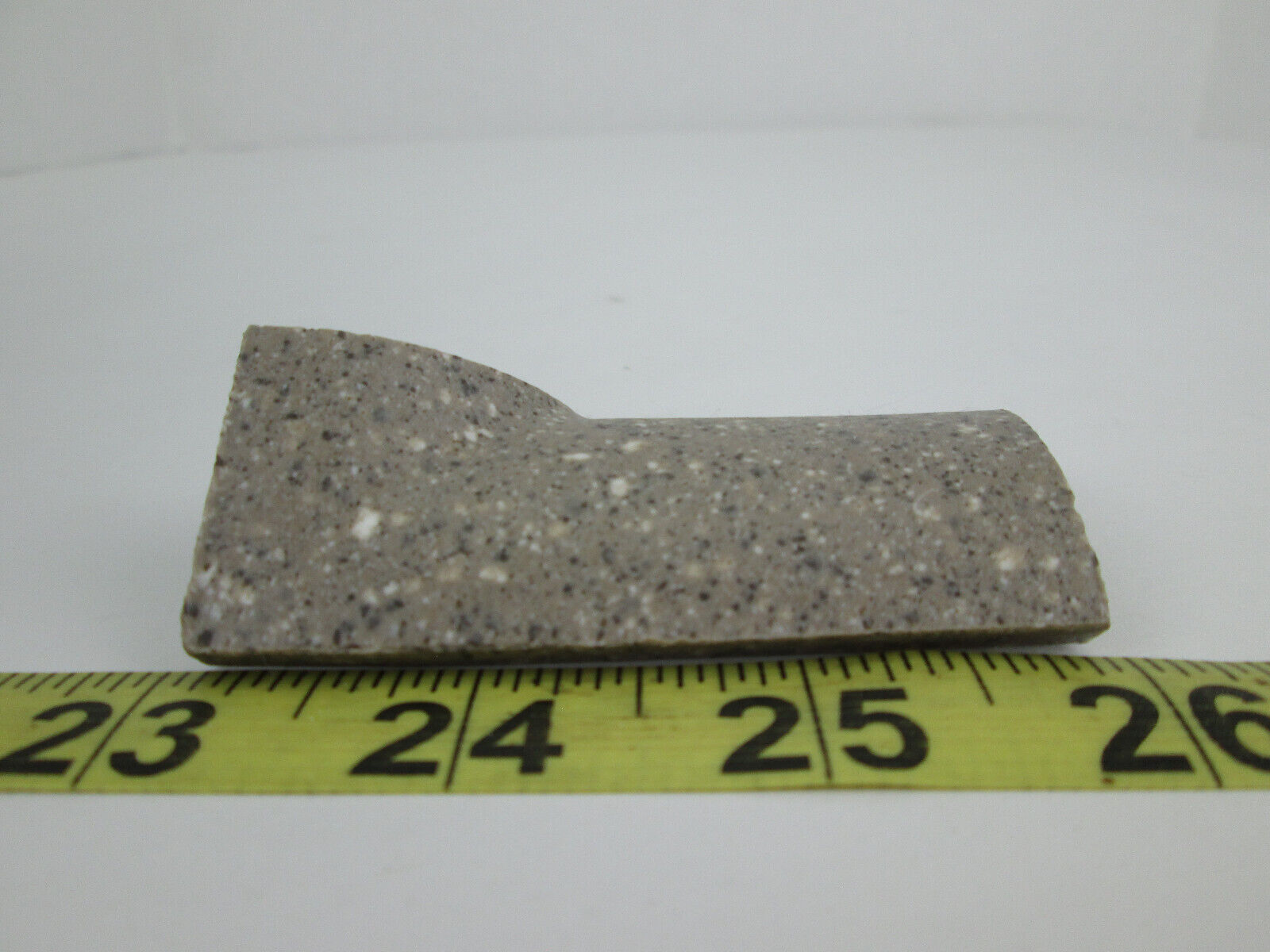 New NOS Daltile Ceramic Tile Left Outcorner Corner Uptown Taupe Speckle D202