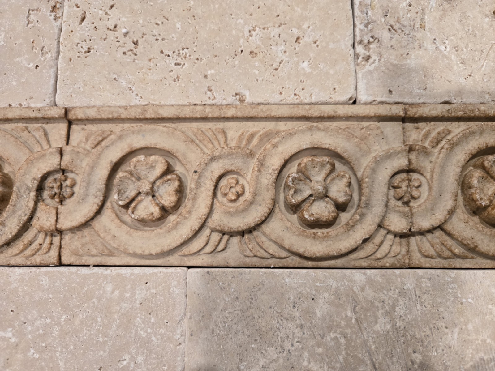 Italian tile border Looks Like Travertine Ivory Chiaro Tumbled Stone Marble Look