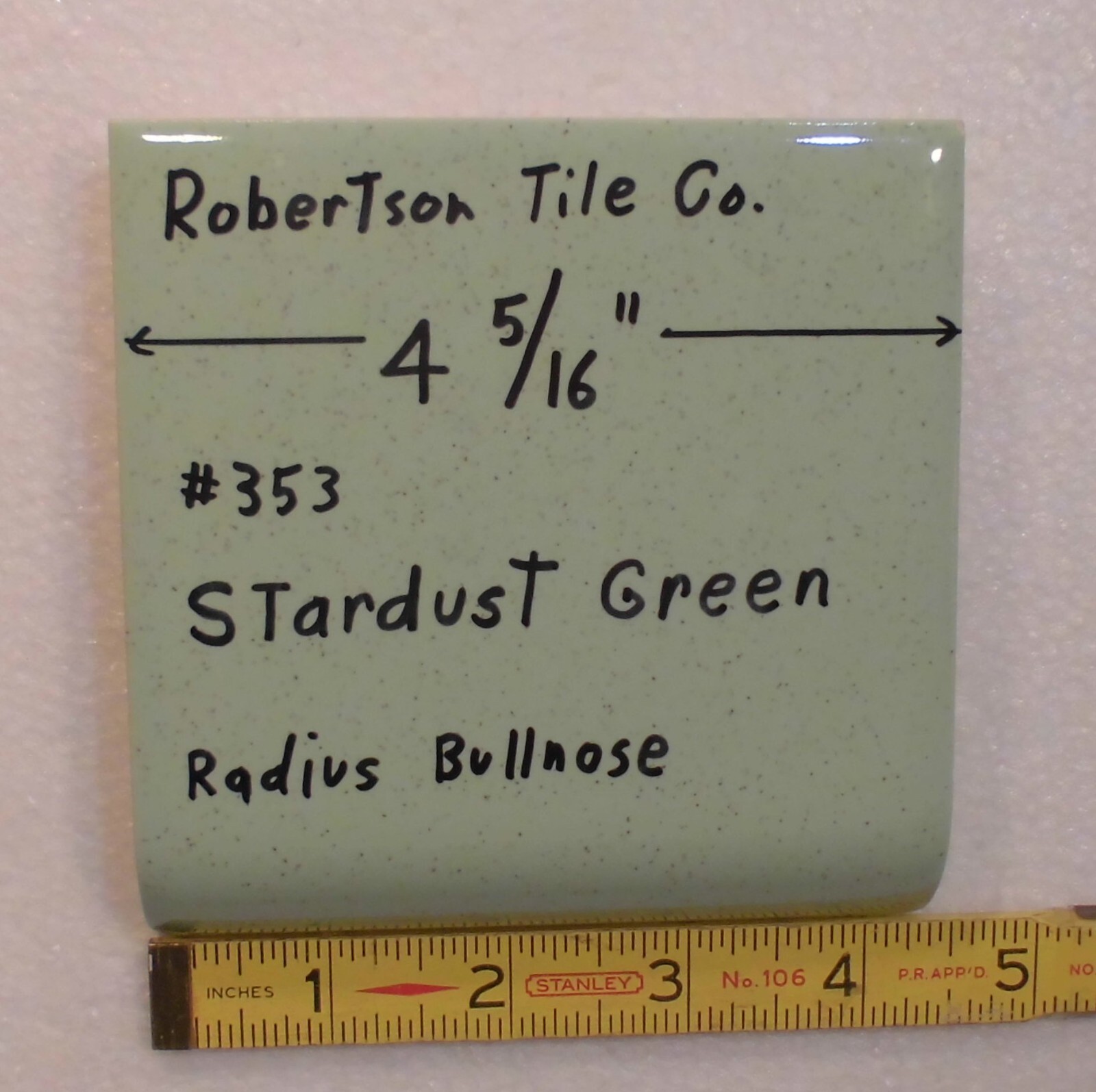 1 pc. Radius Bullnose; Stardust Green: Glossy Ceramic Tile by Robertson 4-5/16″