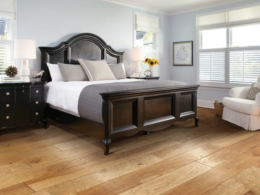 Shaw SW741 Pebble Hill 6″W Handscraped Engineered Hickory – Off White