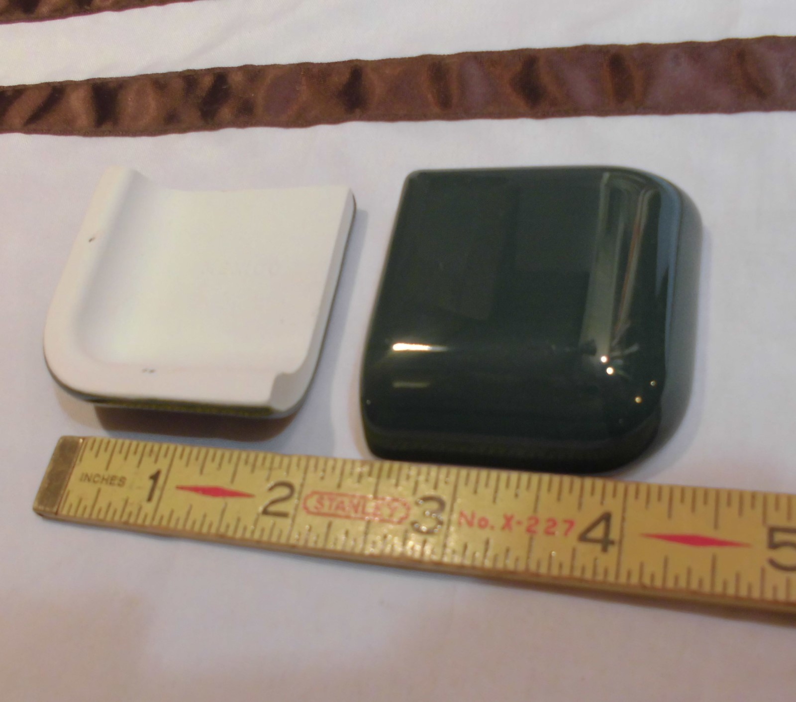 2 Timberline Green Ceramic Bullnose outside corner trim tile, 2″ X 2″ Daltile