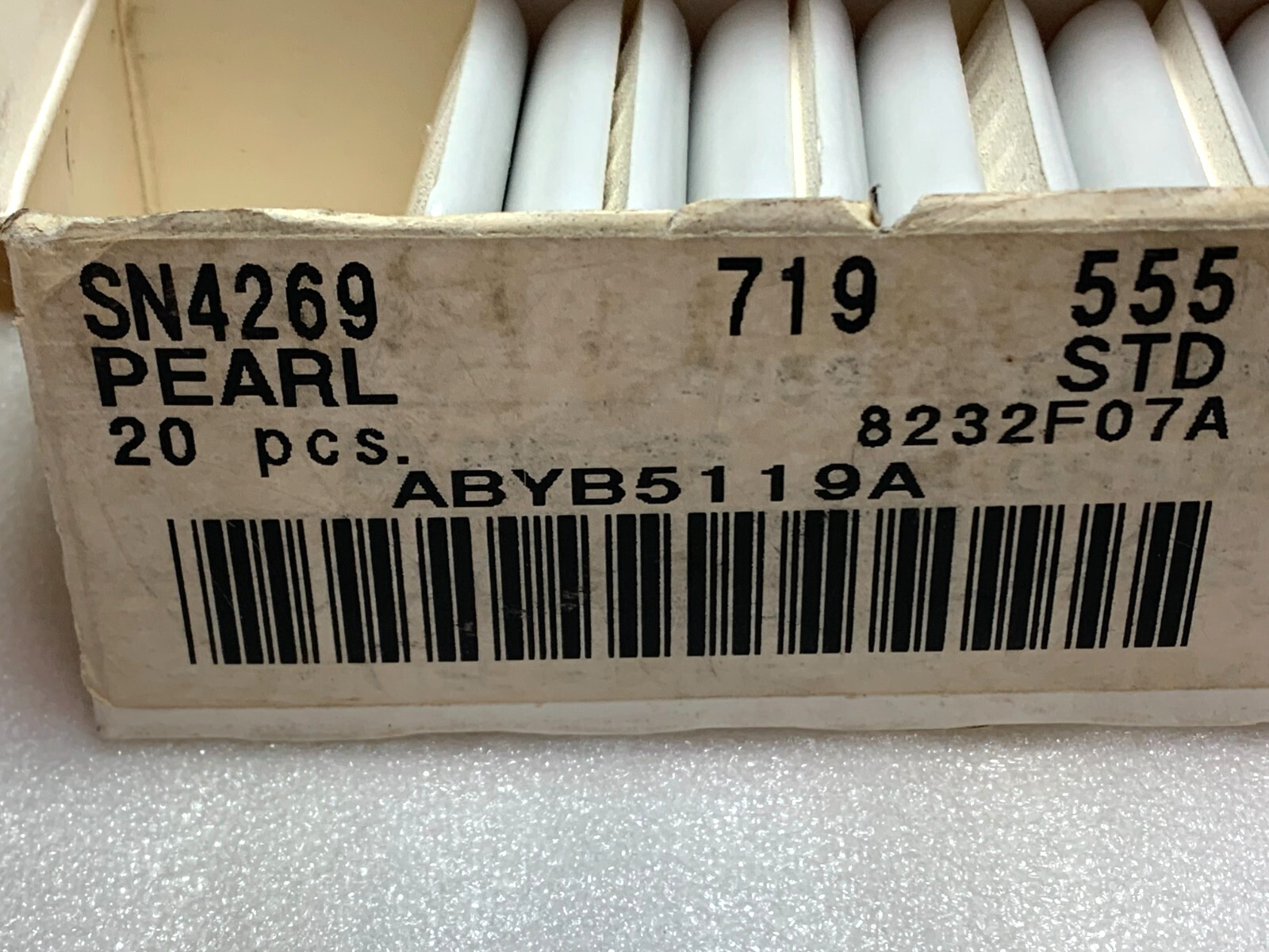 New Florida Pearl#719 Matte 2″ x 2″ Flat Surface Bullnose Corner *Shade 555*
