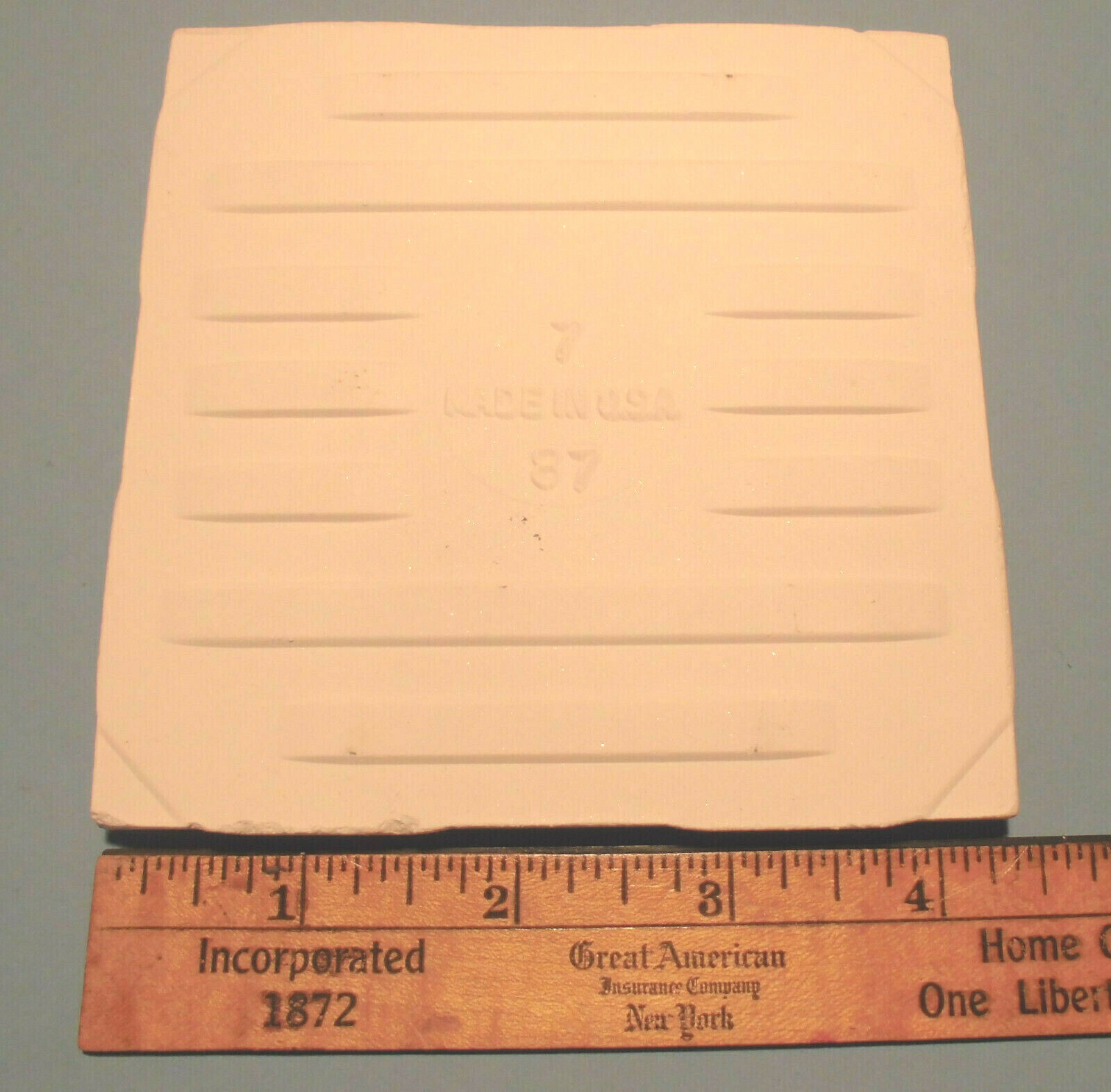 1 pc. Ceramic Tile *Golden Sparkle – Gold Dust* 4-3/8″- 4-5/16″ Robertson Co.
