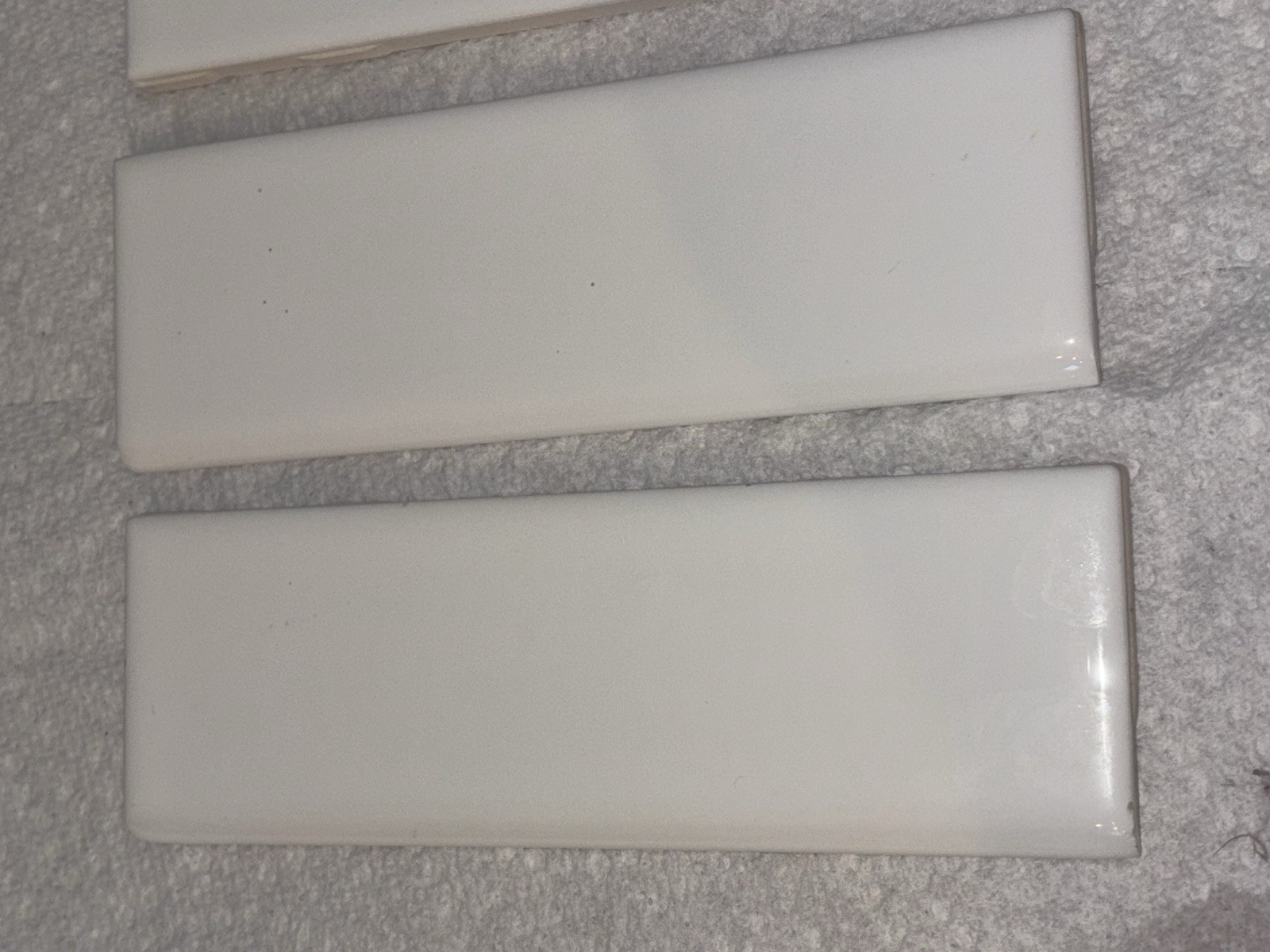 White 2X6”Ceramic Tile Bullnose Trim Edge Subway American Olean Mexico Brillante