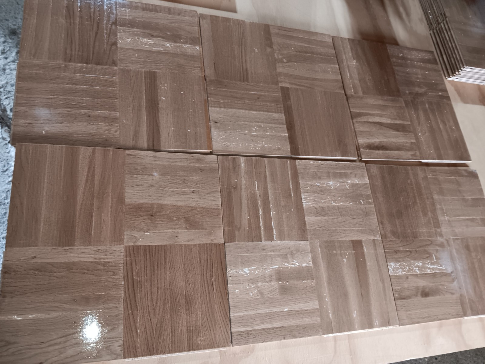IMPERFECTS 20 Sq. Ft. CABIN GRADE Wood Borer WHITE OAK Parquet Flooring Unused