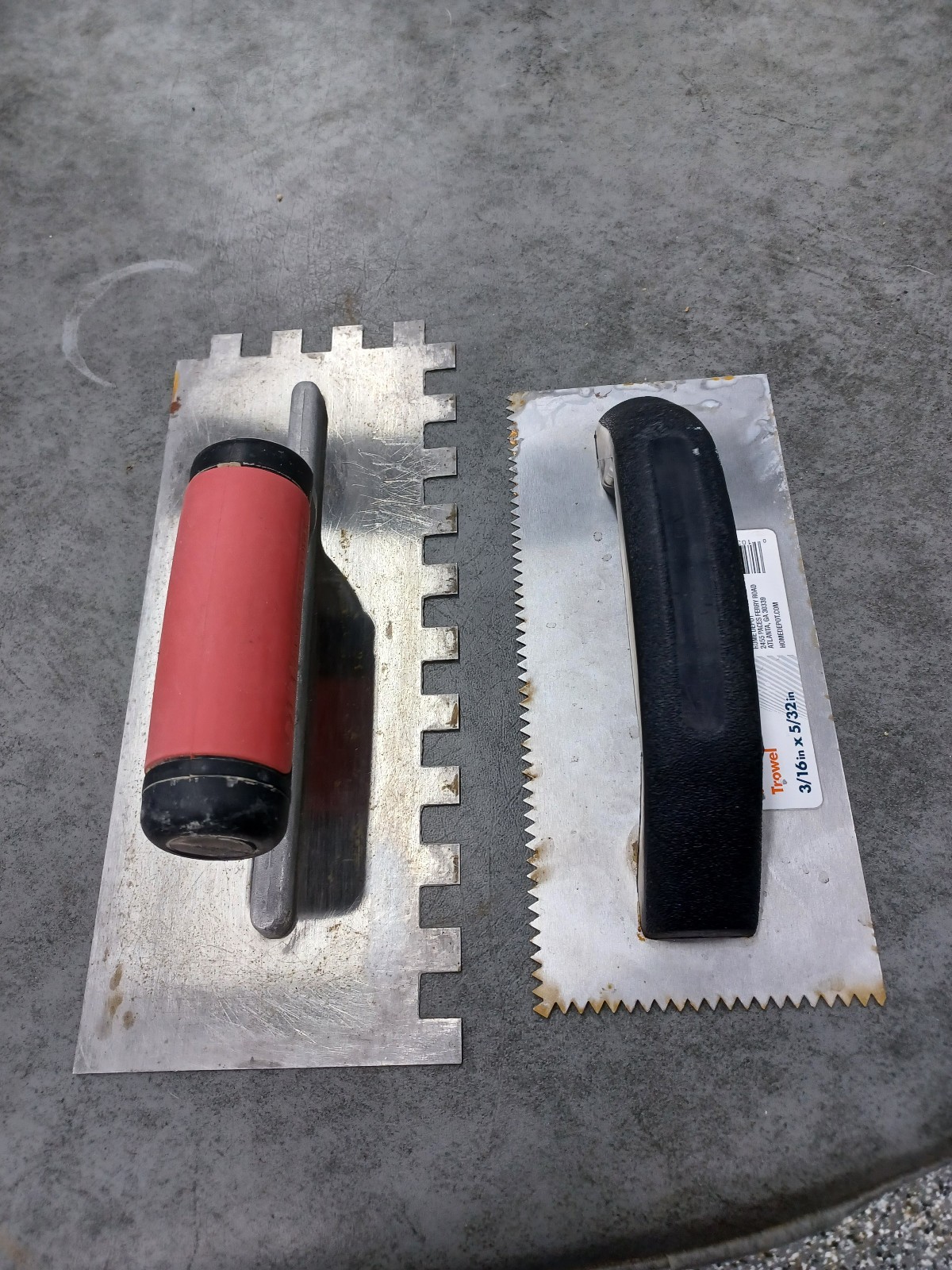 !!!! (2) TWO MASONARY THINSET MORTAR CEMENT TILE TROWELS WALL/FLOOR TOOLS !!!