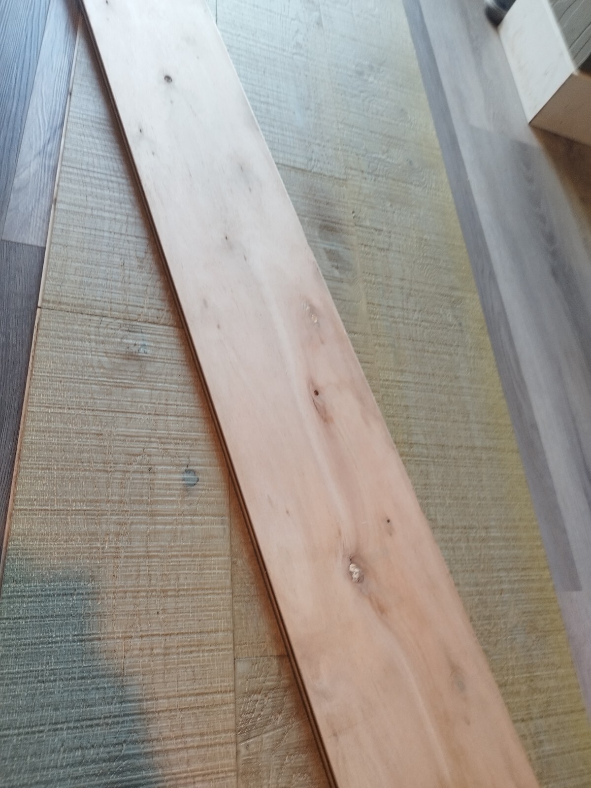 White Oak Prefinished Engineered Flooring 5/8″ x 7 1/2” SAMPLE