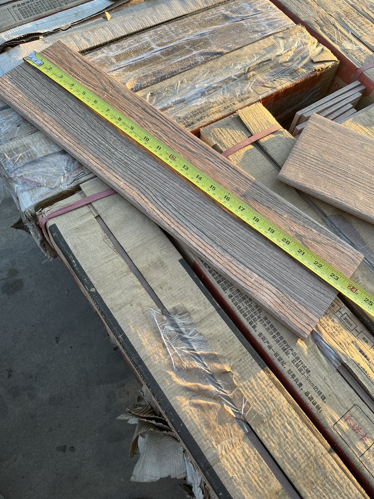 porcelain tile flooring Wooden Style 23.6×6‘’,5mm Thick.11 Pcs Per Box.200 Boxes