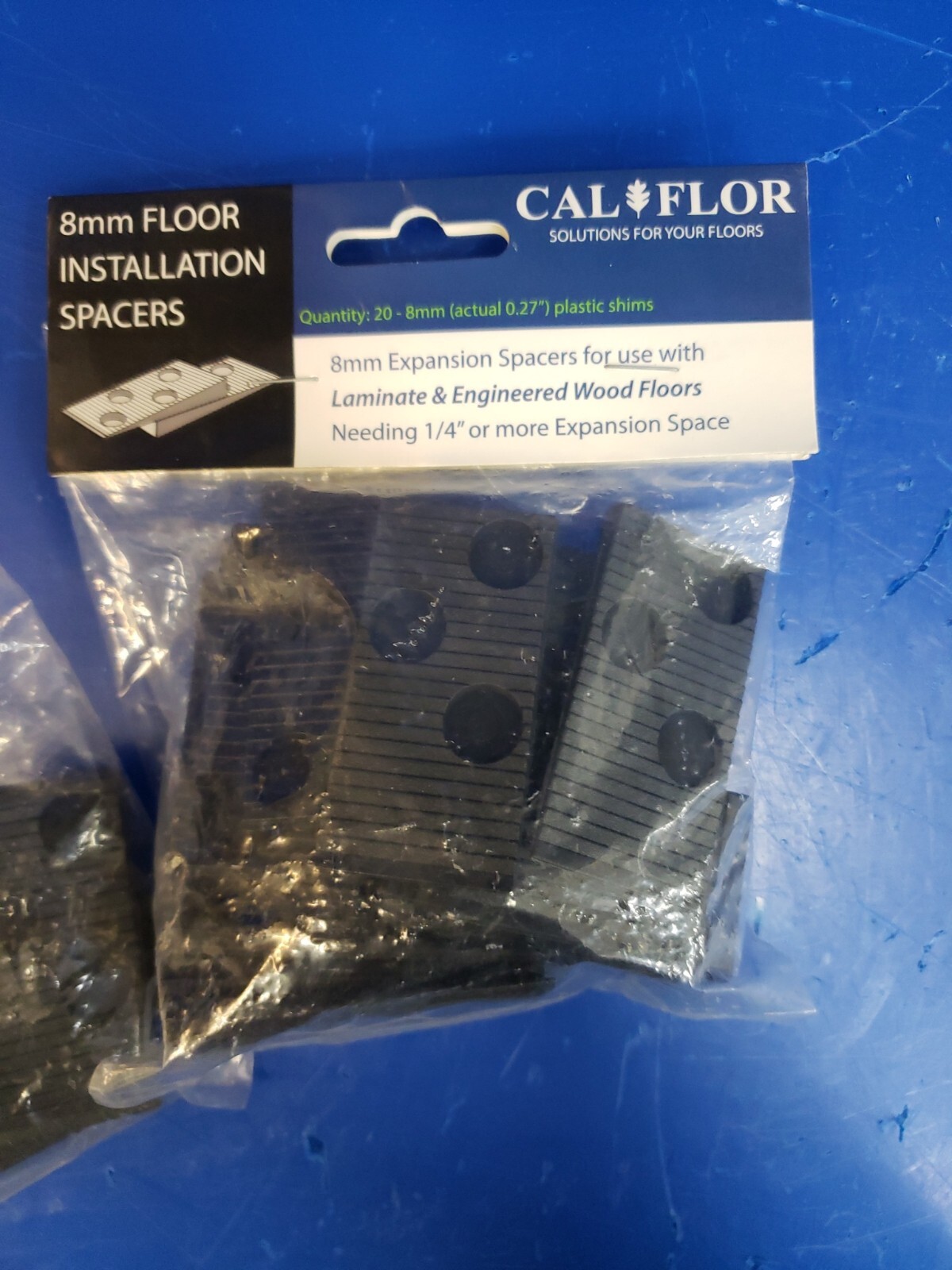 8mm floor installation spaces for laminate& wood floors (30 PIECES) (41cb2)