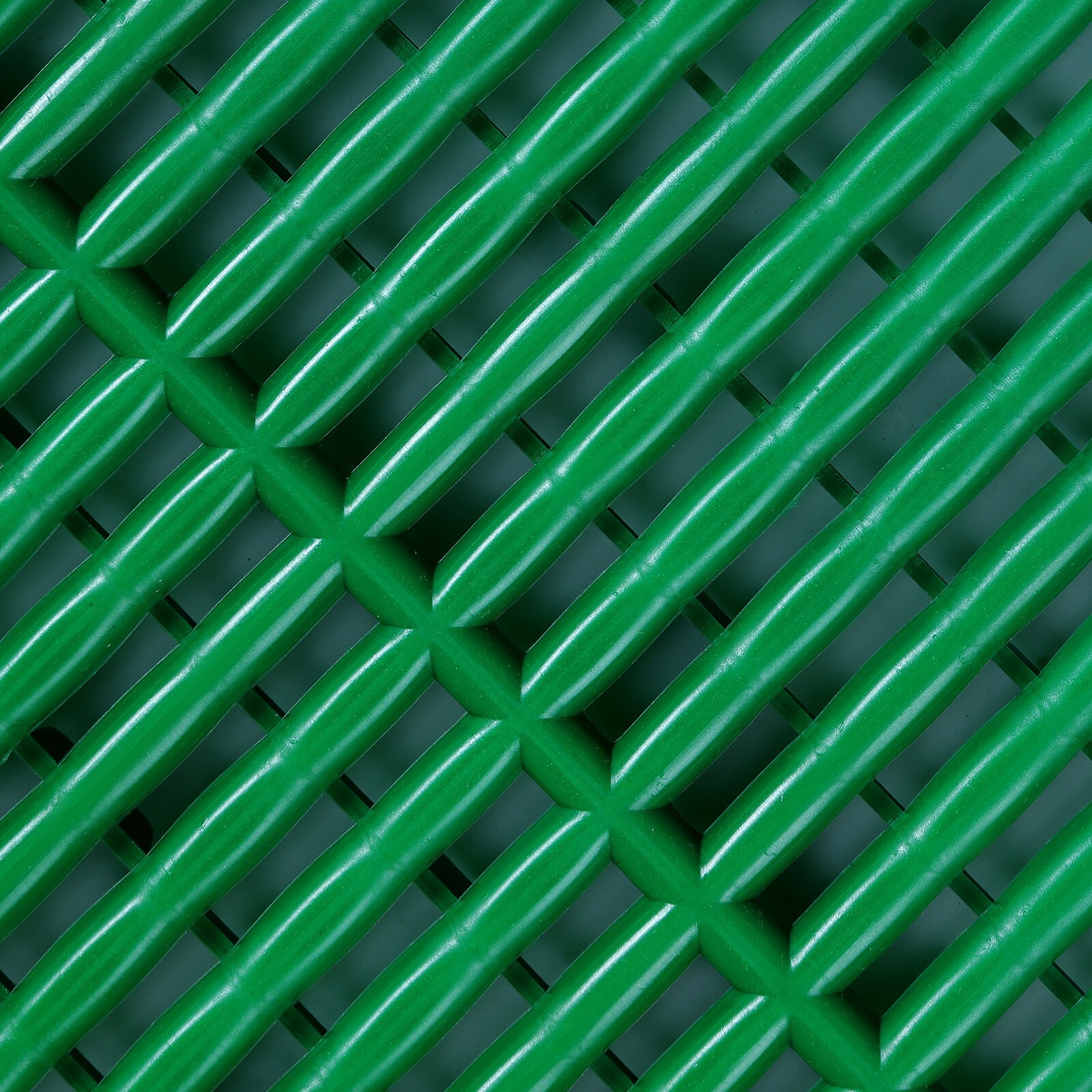 Interlocking Garage Floor Tiles 0.7″ Thick Vented Drainage, 5500 LBS/m² Load