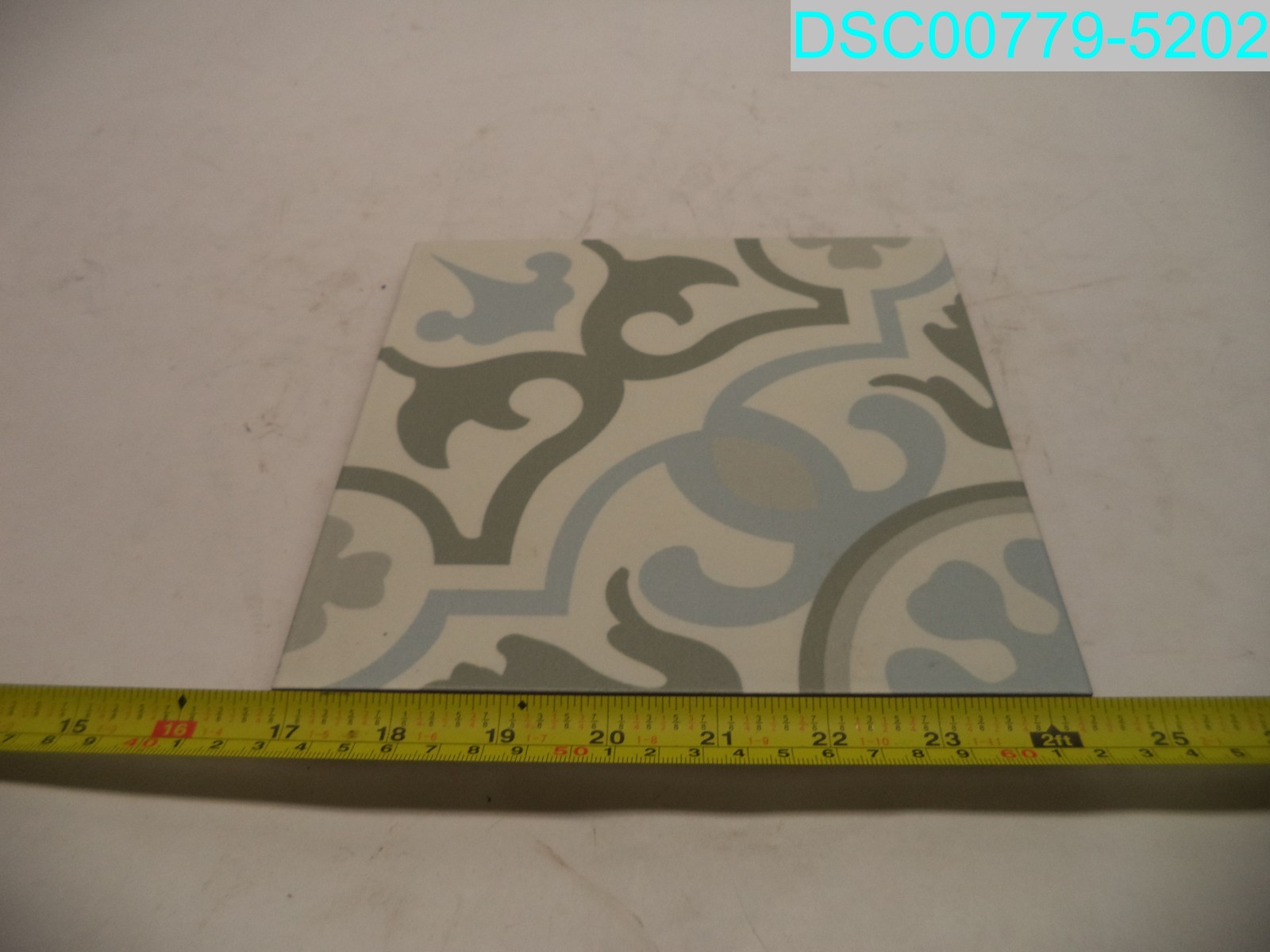 QTY=7: MSI Encaustic Flori 7-3/8″ x 7-3/8″ Matte Porcelain Floor and Wall Tile
