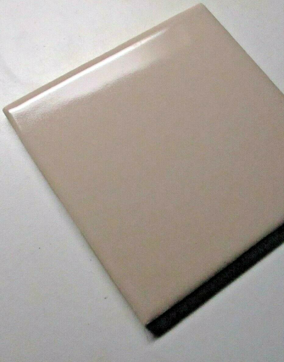 1 Wall Tile FT Florida USA 4-3/8″ Square 1980s Gloss Fawn Beige Ceramic Vintage