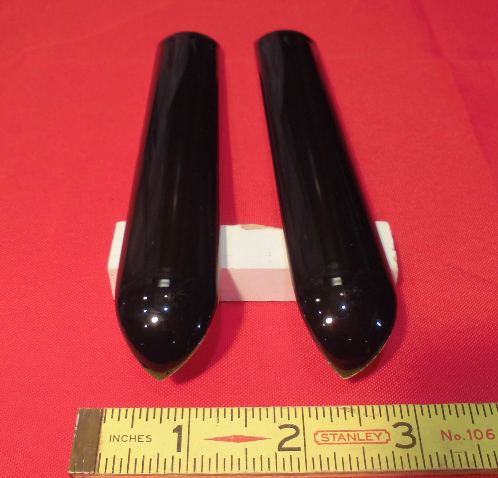 2 pcs. *Gloss Black* Ceramic Quarter Round Tiles 1″ X 6″ Finished Corner Beak