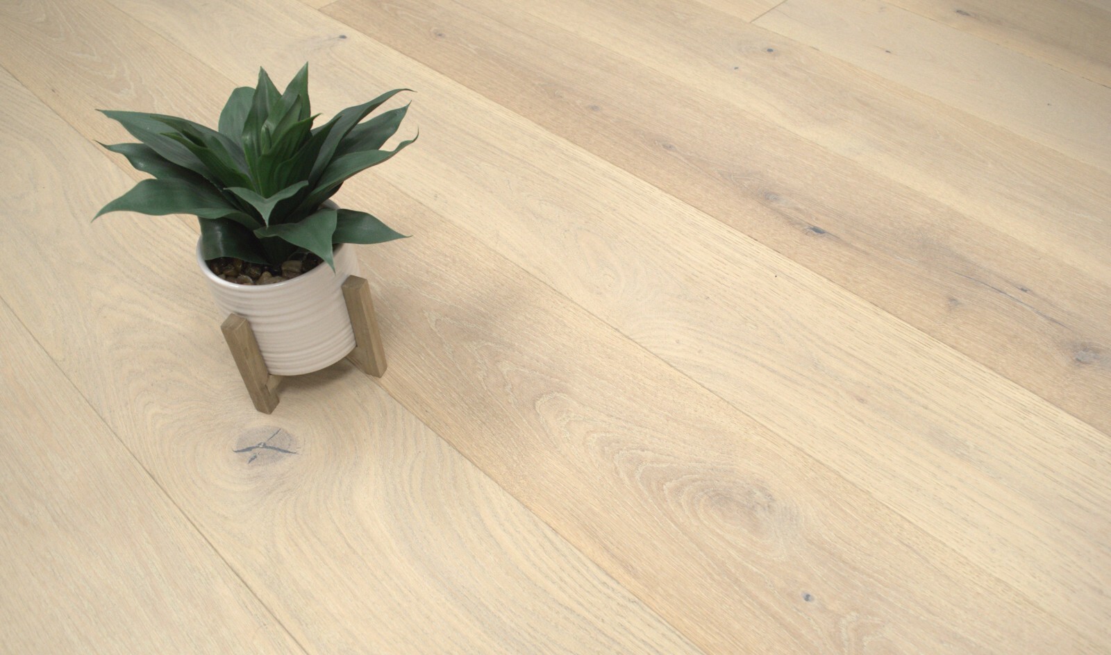 7 1/2″ x 5/8″ European French Oak Engineered Flooring Empress – Sample