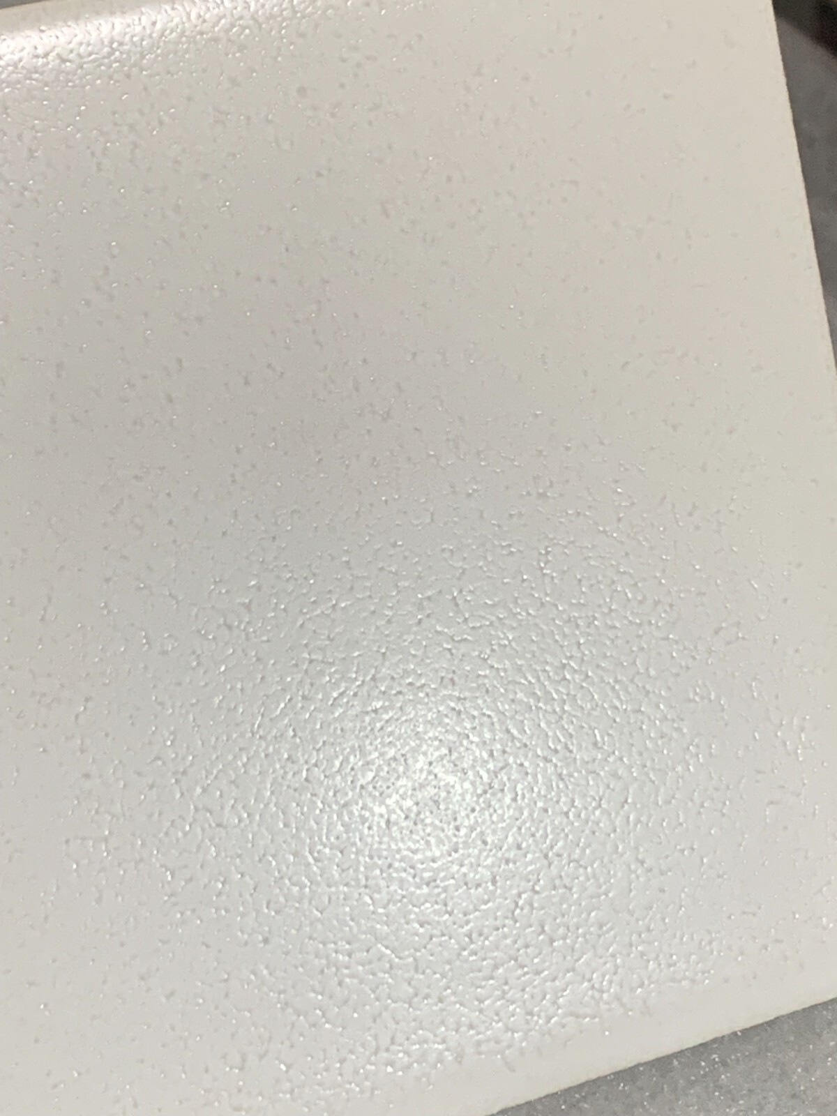 New Vintage Daltile 4 1/4″ X 4 1/4″ Crystaltex White D 1200