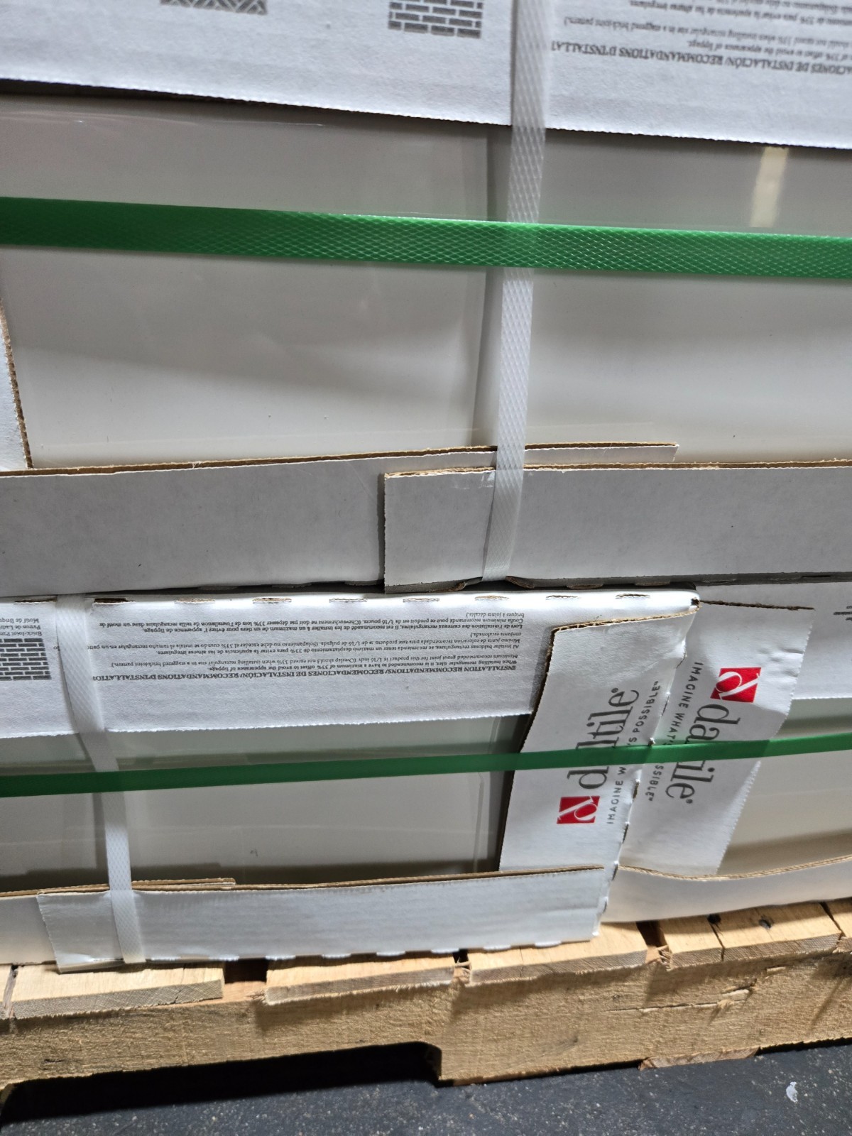 Pallet Sale – Daltile Restore 4in x 16in Ceramic Bright White Tile – 20 cases