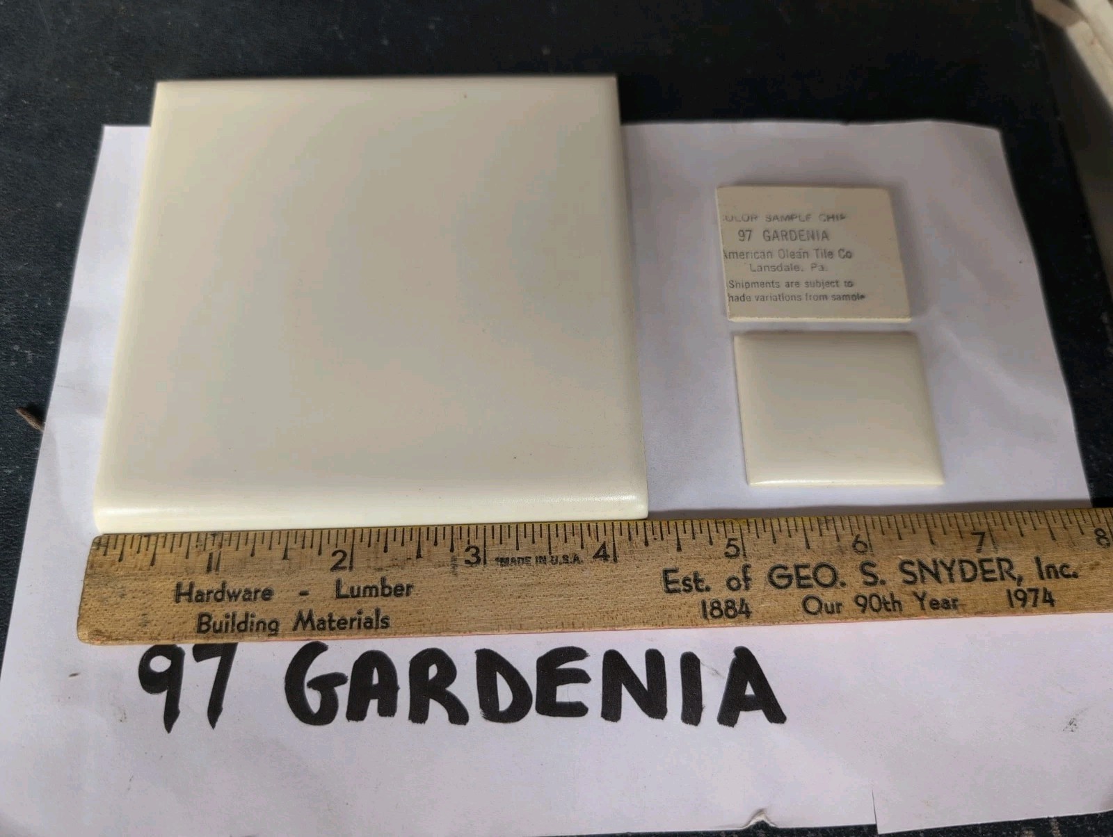 2 pcs American Olean Ceramic Wall Tile 4-1/4″ Bullnose Gardenia NEW Color 97 USA