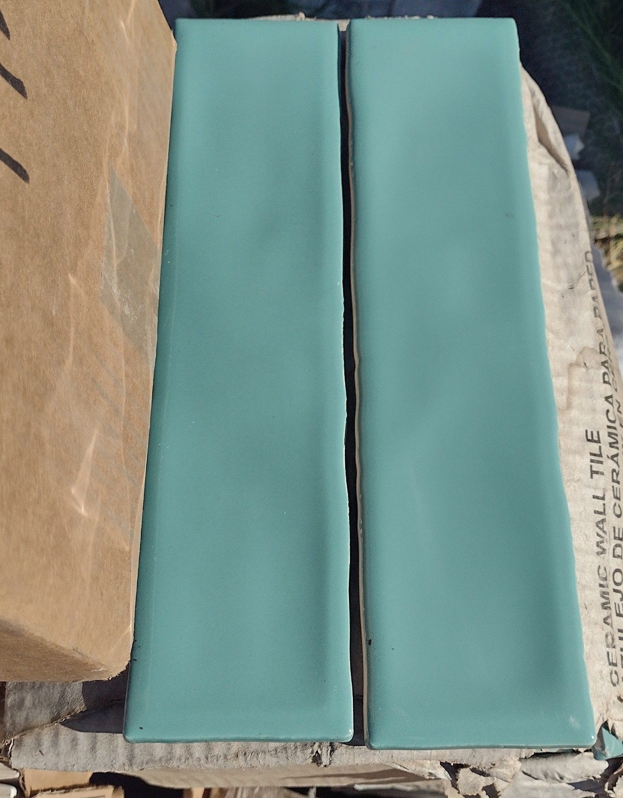 4 Tiles ( 1 ft²) – Glossy Undulated Caribbean Teal 3×12 Subway Tile..Retro