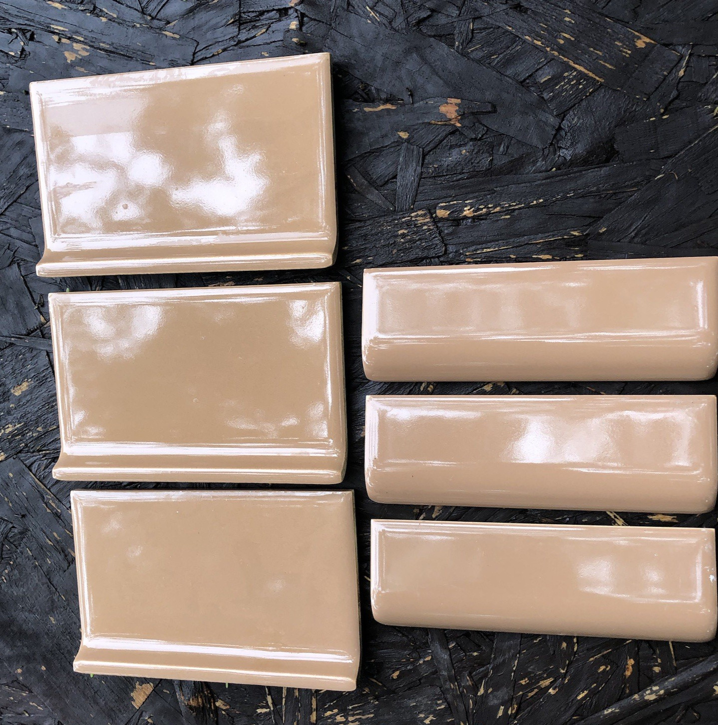 6 PCS Vintage 1950s Unused Bullnose & Cove DARK TAN BROWN Tile Mosaic USA