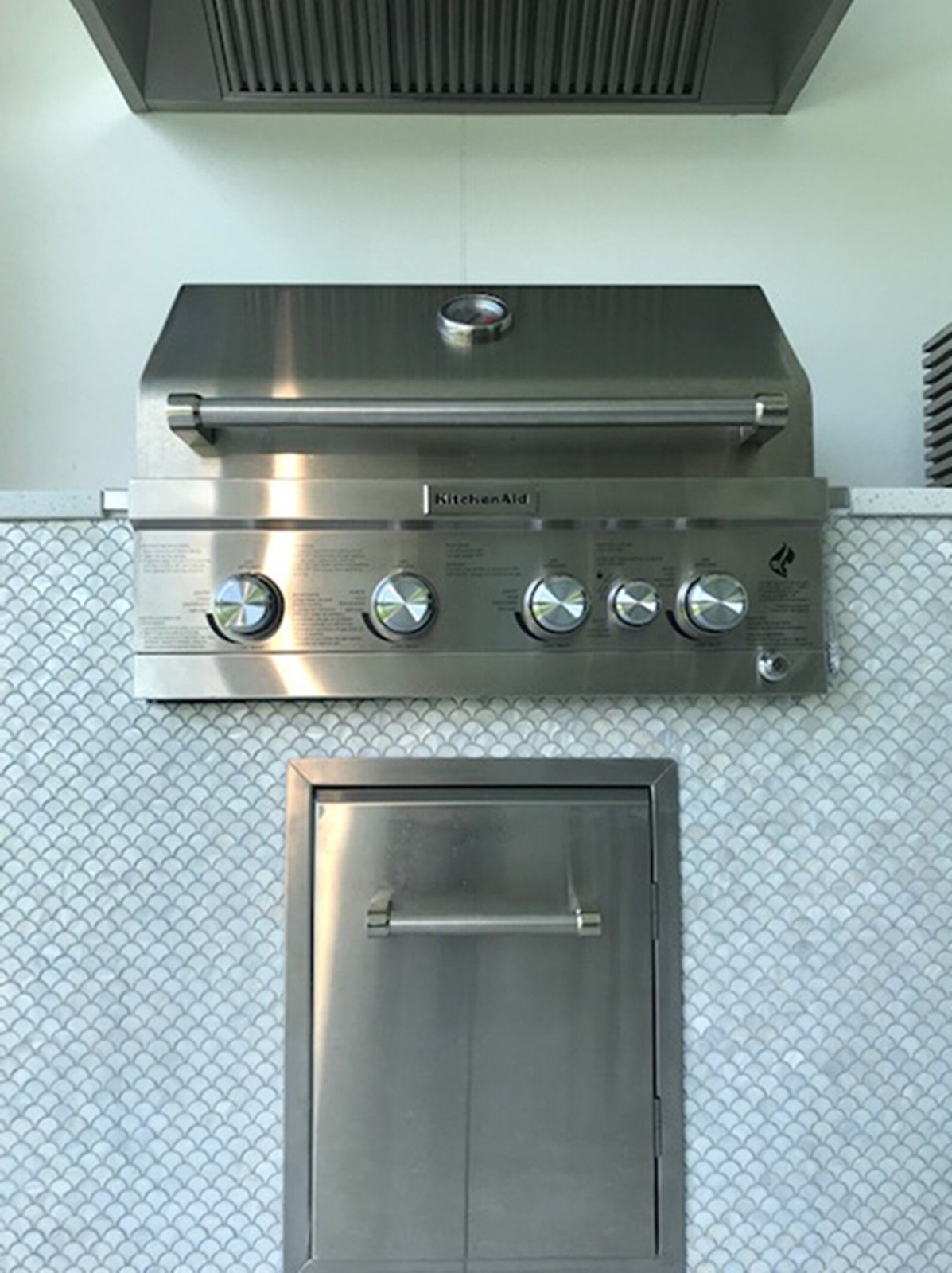 White Fish Scale Mother of Pearl Mosaic Tile For Bathroom Kitchen WShower Backsp