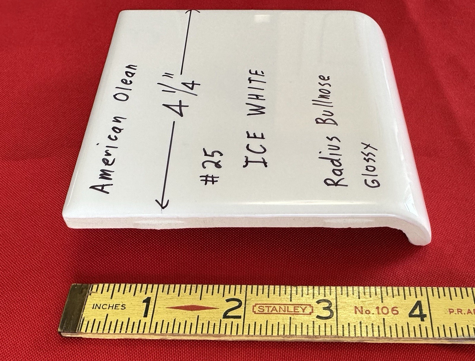 1 pc. Ice White: Gloss Radius Bullnose Ceramic Tile 4-1/4″ American Olean, New