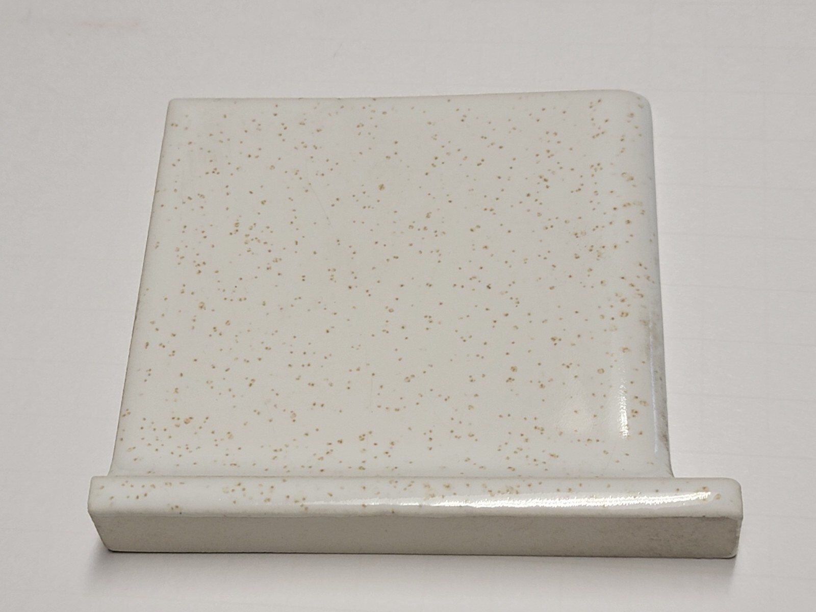 Vtg. TILECREST Ceramic Tile Corner Base Bullnose White w/Gold Flecks NEW NOS
