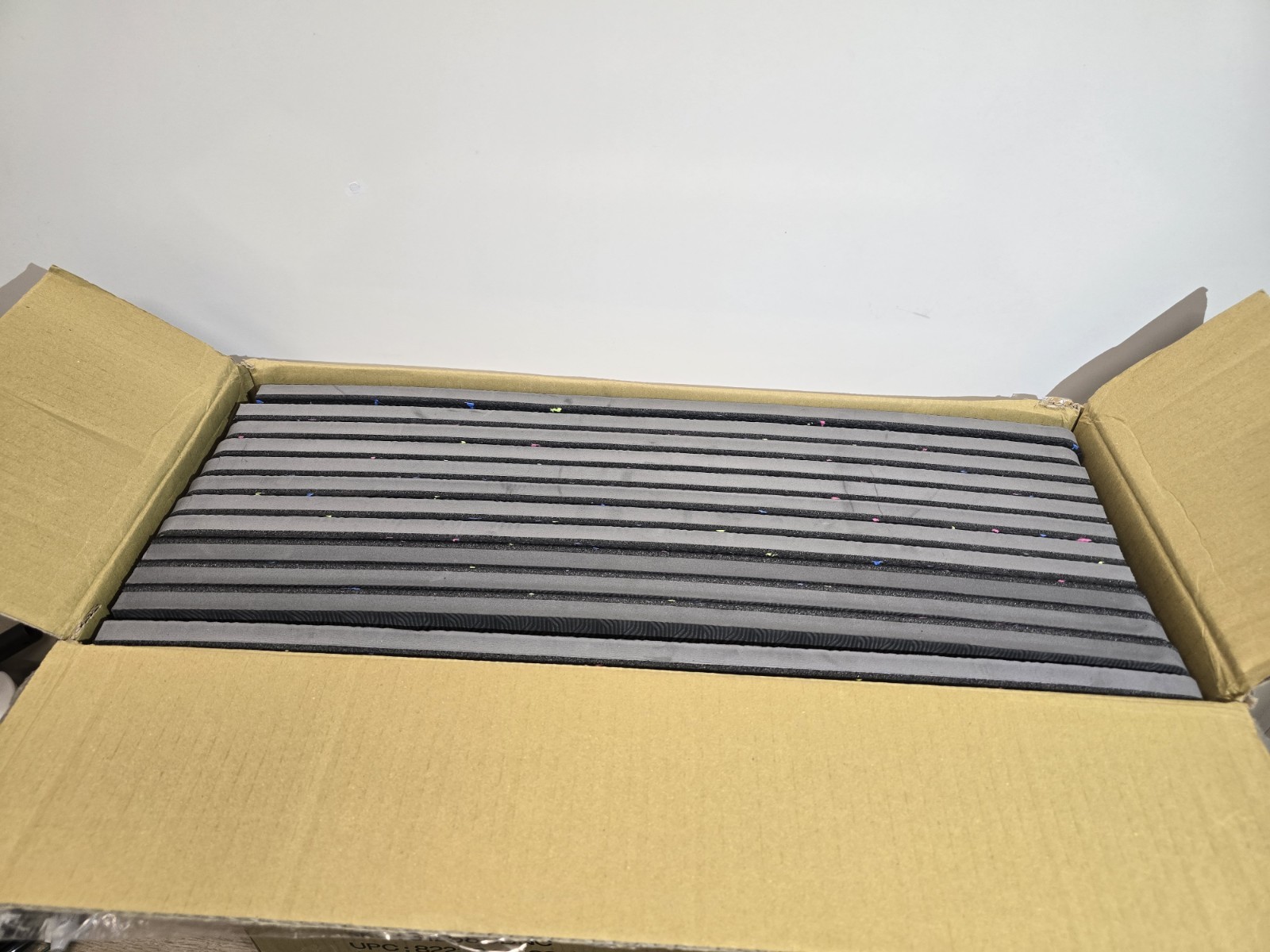 Norsk Dual Density Foam Floor Tiles 12 Pack Black Neon Specks 24″x24″x.79″ 48ft²