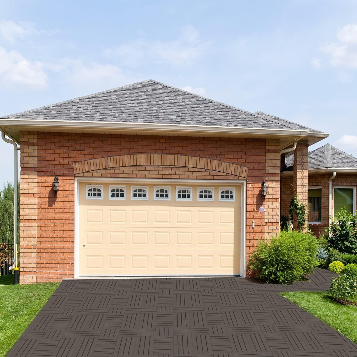 Customizable 12×12 Plastic Deck Tiles – All-Weather, Easy Install & Maintenance