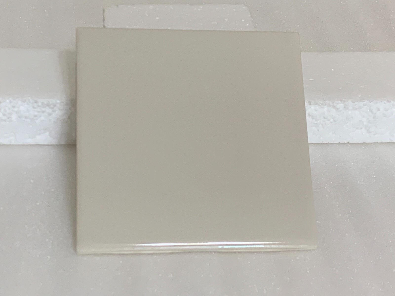 New Vintage Florida Ceramic Tile Almond #35 Gloss 4 3/8″ x 4 3/8″
