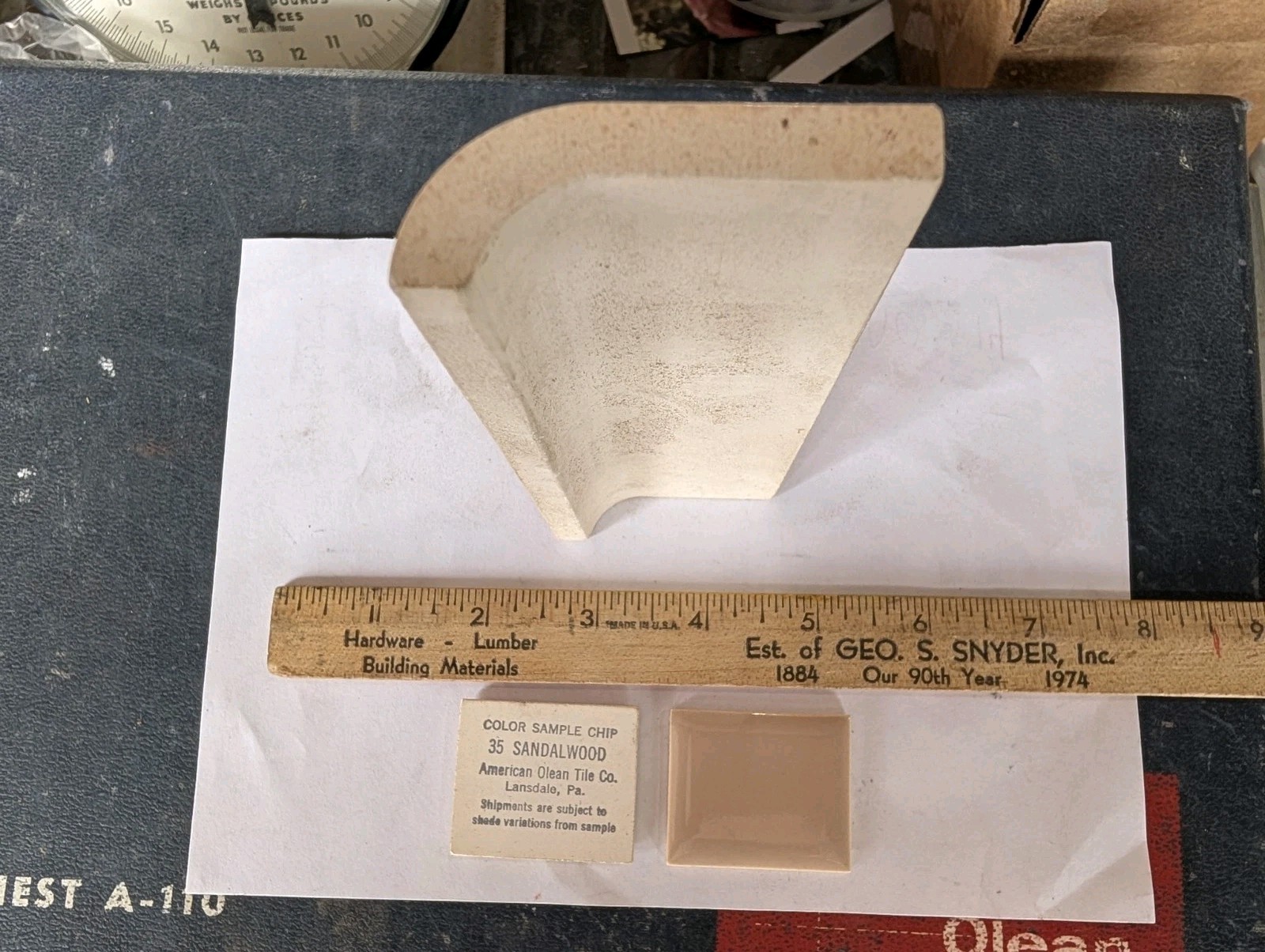 2 pcs American Olean Bullnose Mud Cap A4200 2″ X 6″ Sandalwood #35 Glossy NEW