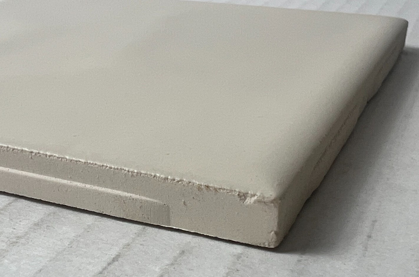 One Florida Tile Ceramic Matte Bone 503 Potters Touch 4 3/8″ Bullnose Corner
