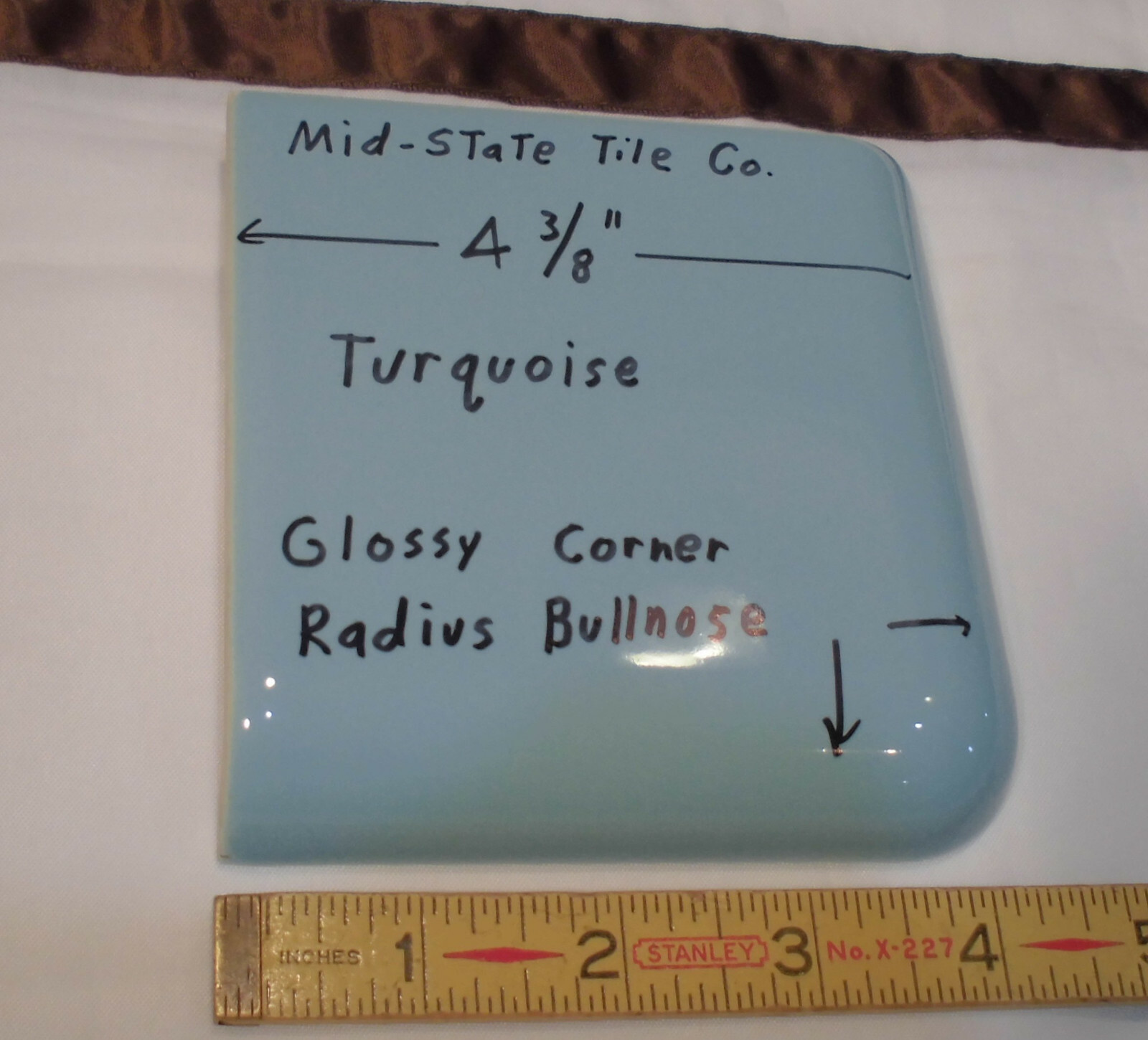 1 pc. Corner Bullnose; Turquoise Glossy Ceramic Tile by Mid-State 4-3/8″ Mudd