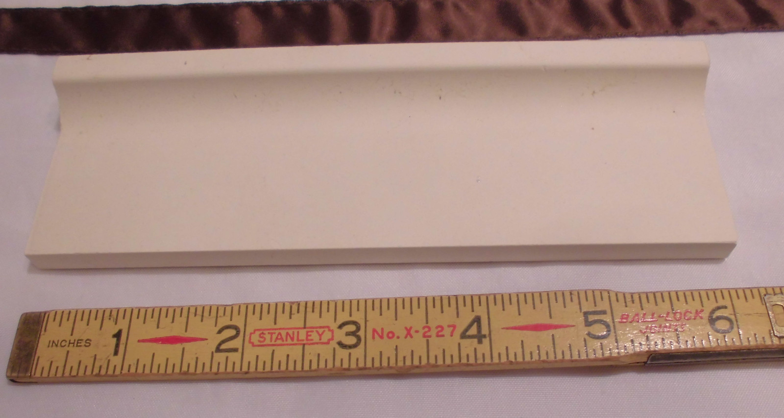 1 pc. Dove Gray: Glossy Ceramic Radius Bullnose Tile by Wenczel Co. 2″ X 6-1/4″